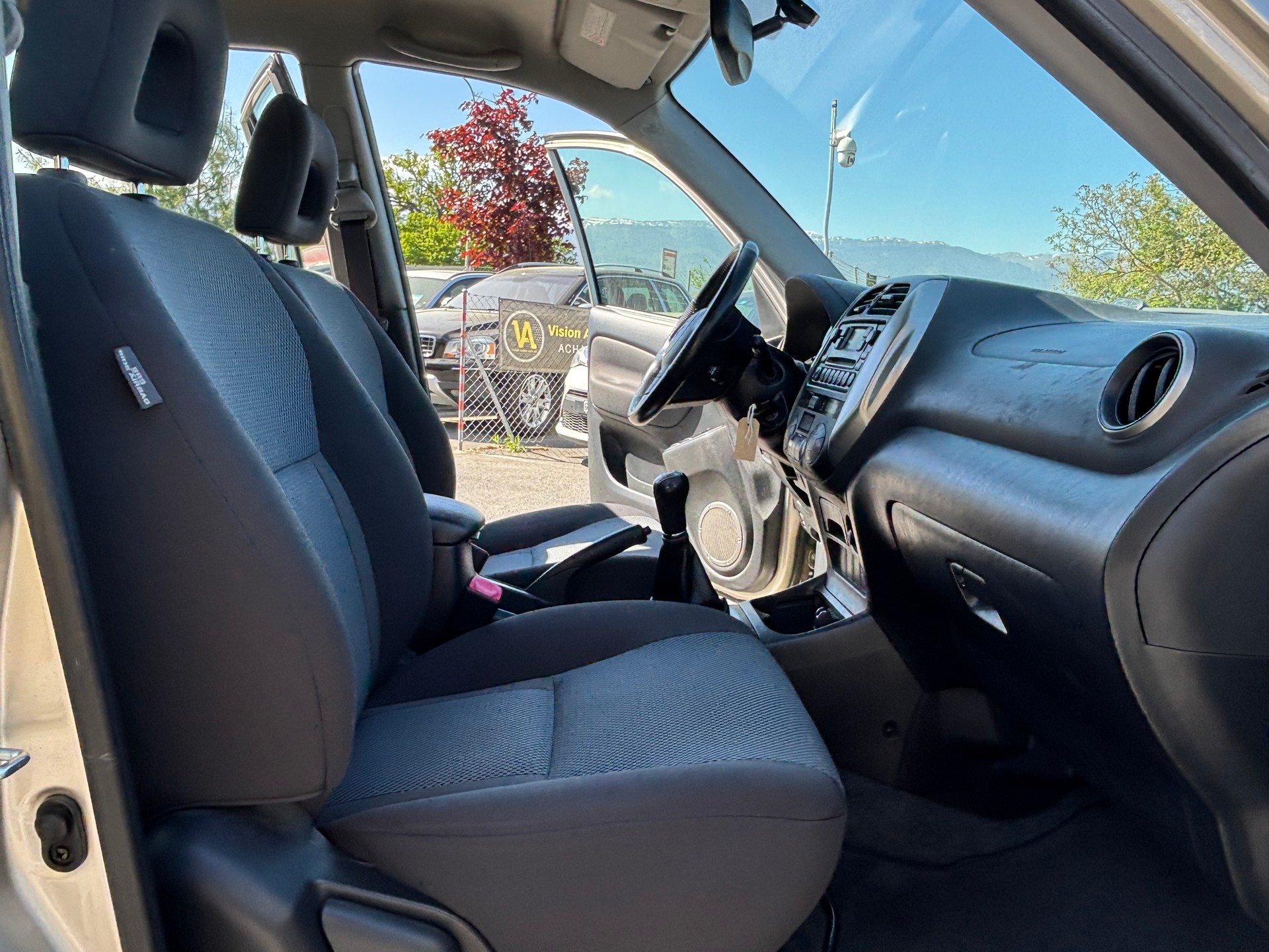 TOYOTA RAV-4 2.0 16V Linea Sol-image-12