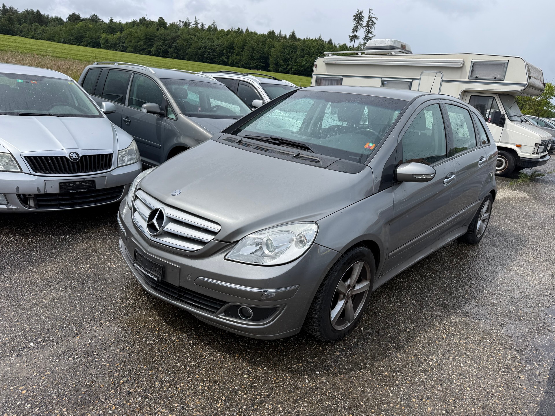 MERCEDES-BENZ B 200-image-2