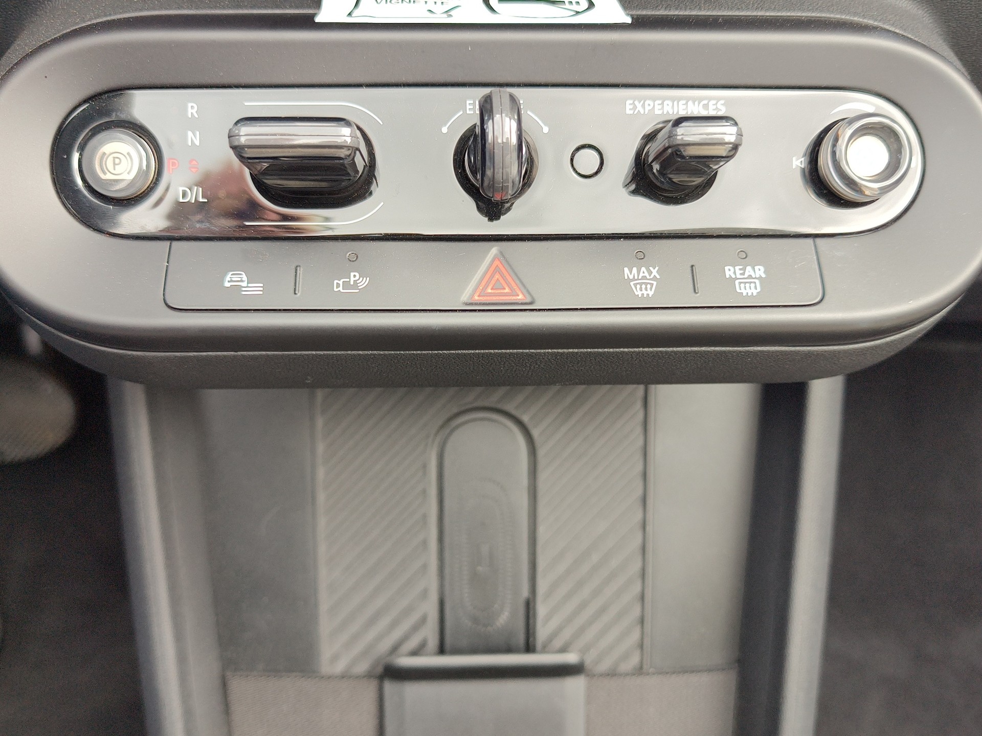 MINI Cabrio F67 2.0i Cooper S-image-14