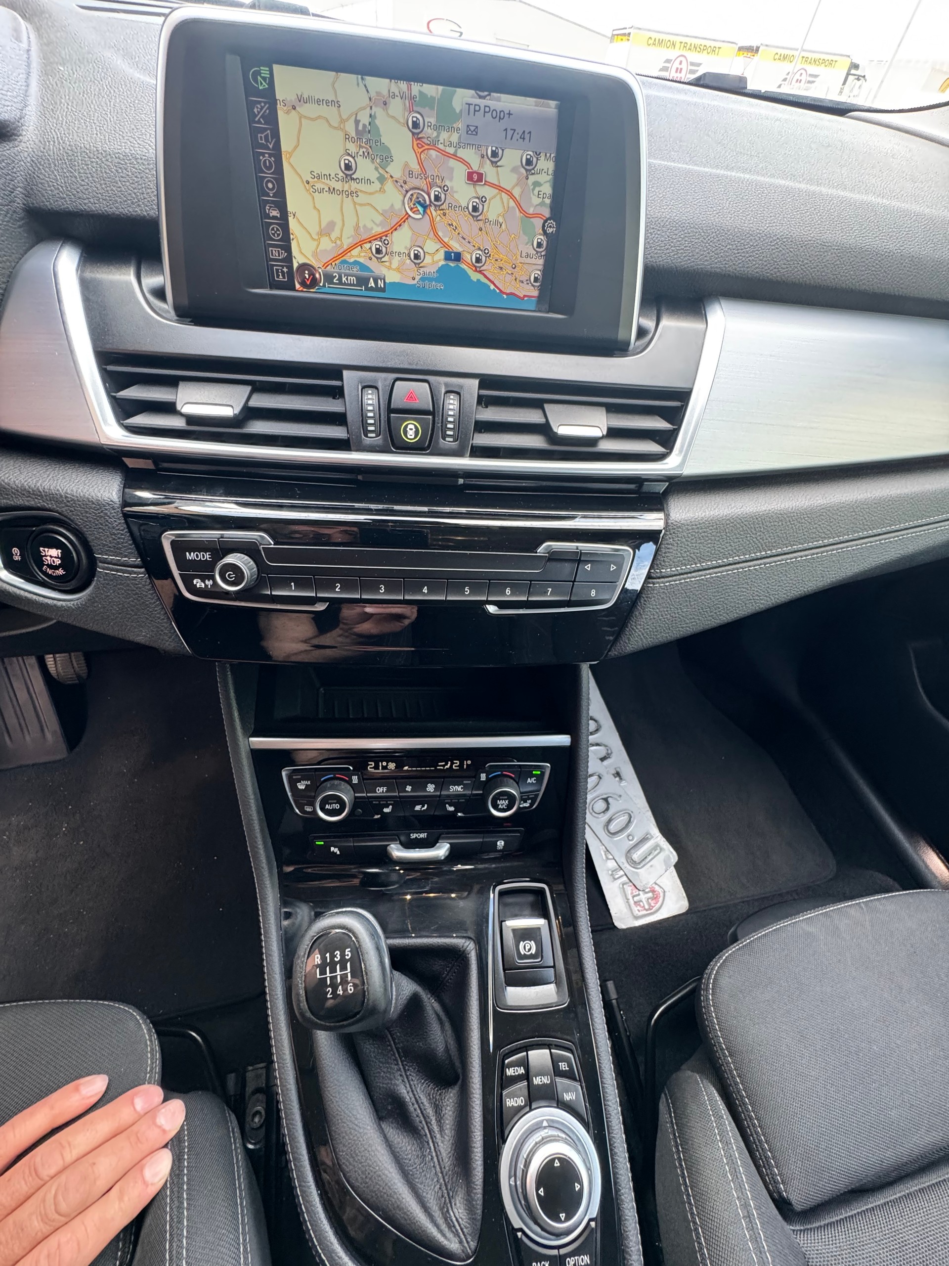 BMW 218d Active Tourer sport-image-7