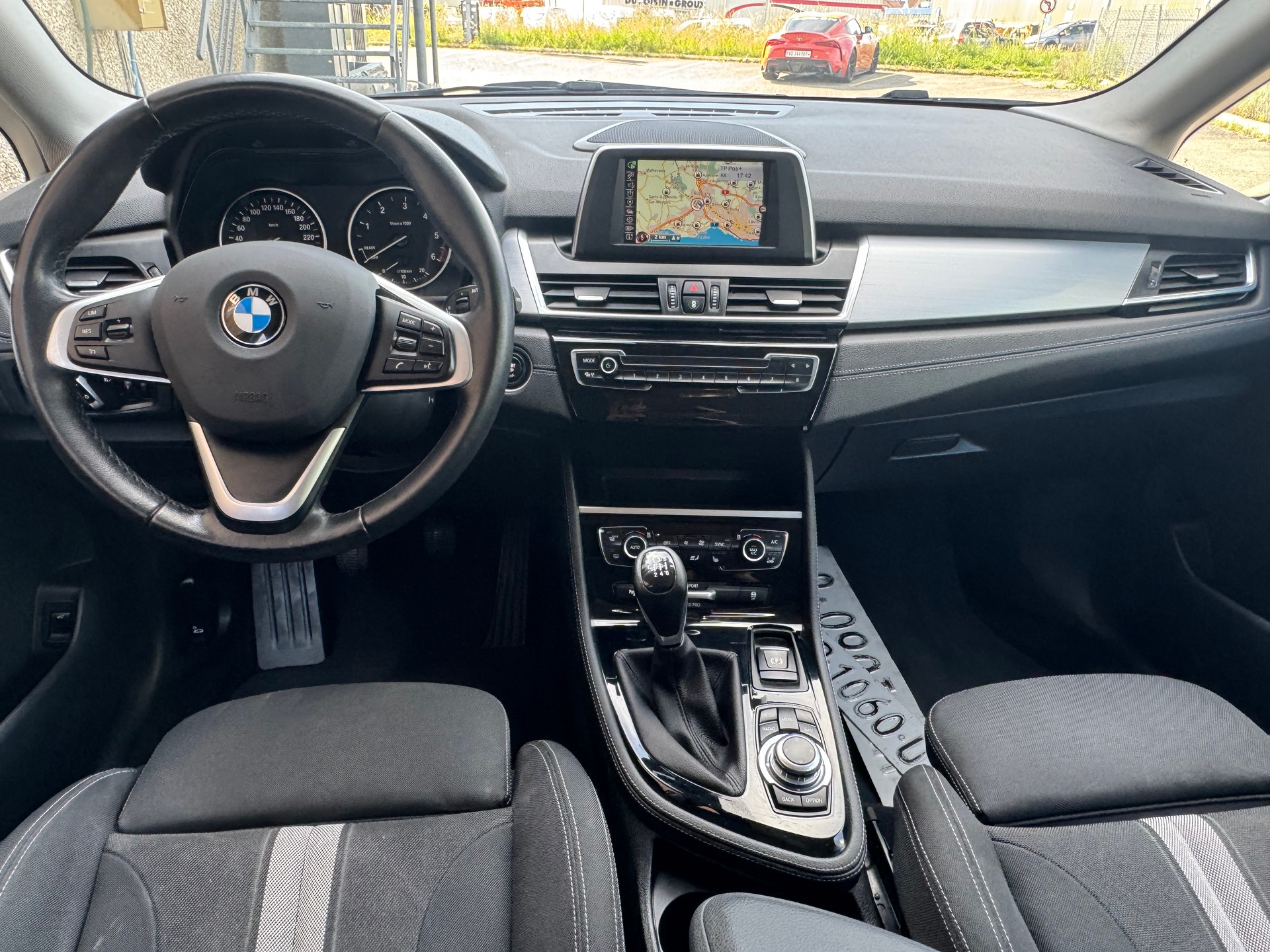 BMW 218d Active Tourer sport-image-6