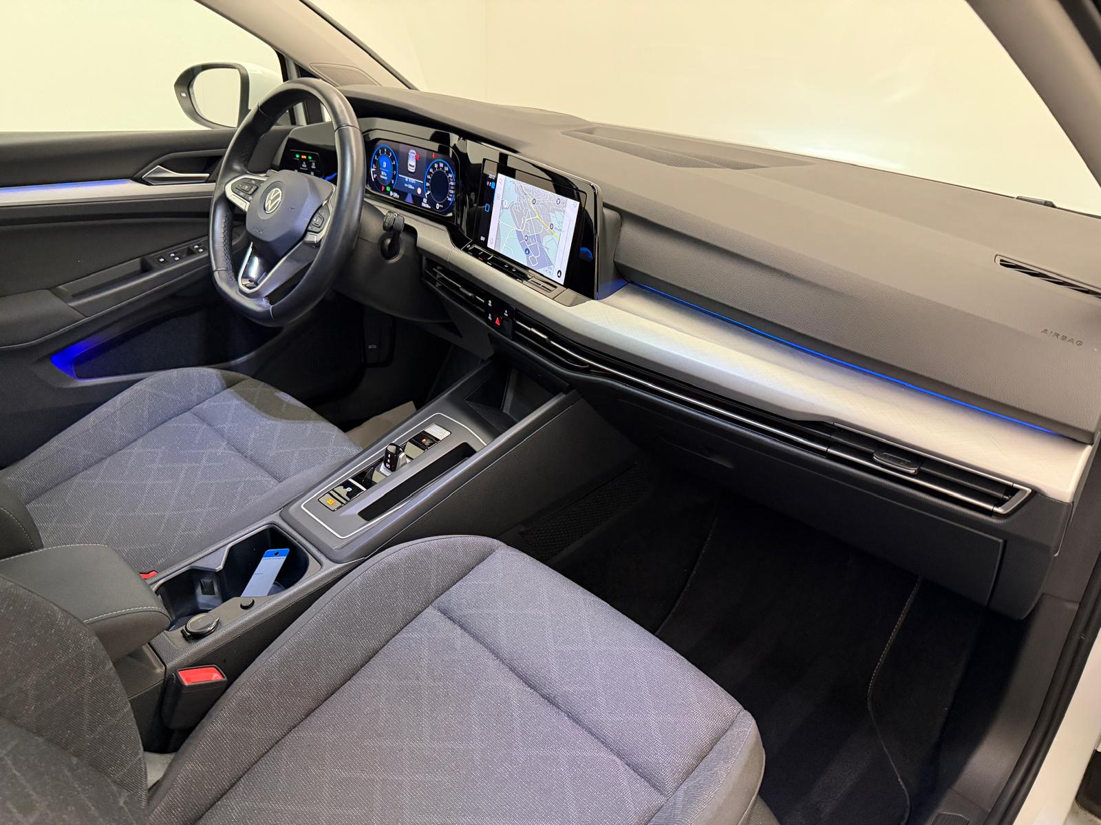VW Golf 1.5 e TSI ACT Life DSG-image-10