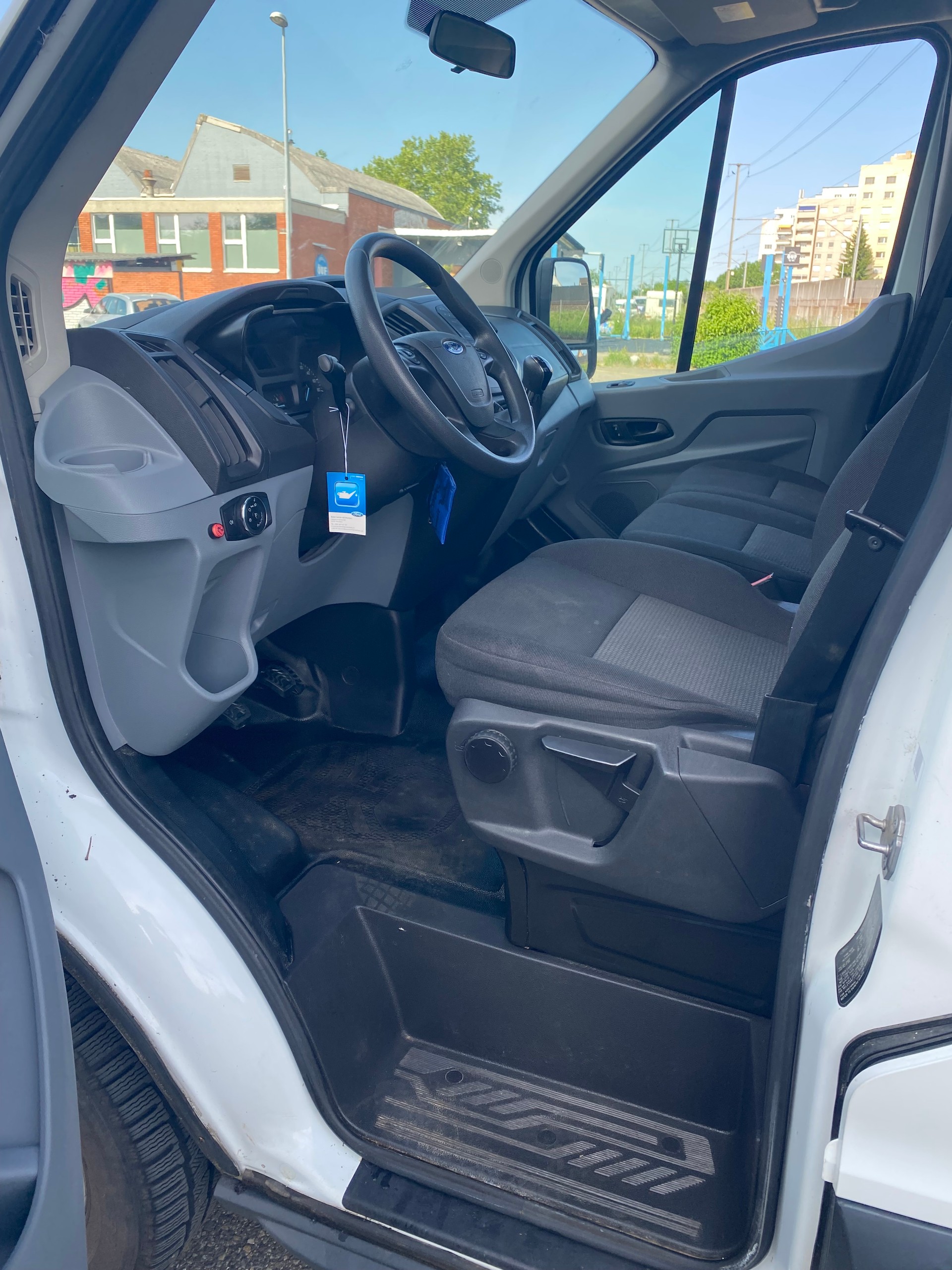 FORD Transit 350 L4H1 Ambiente RWD-image-13