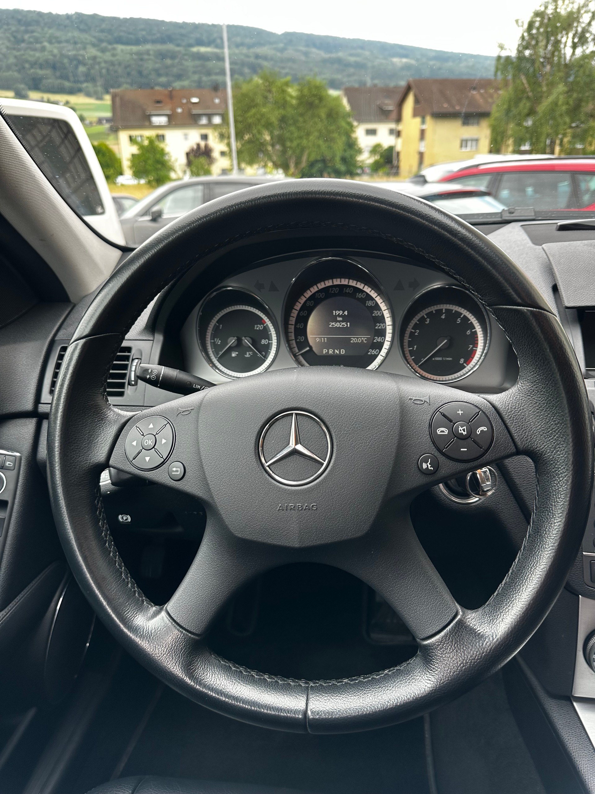MERCEDES-BENZ C 300 T Avantgarde 7G-Tronic-image-9