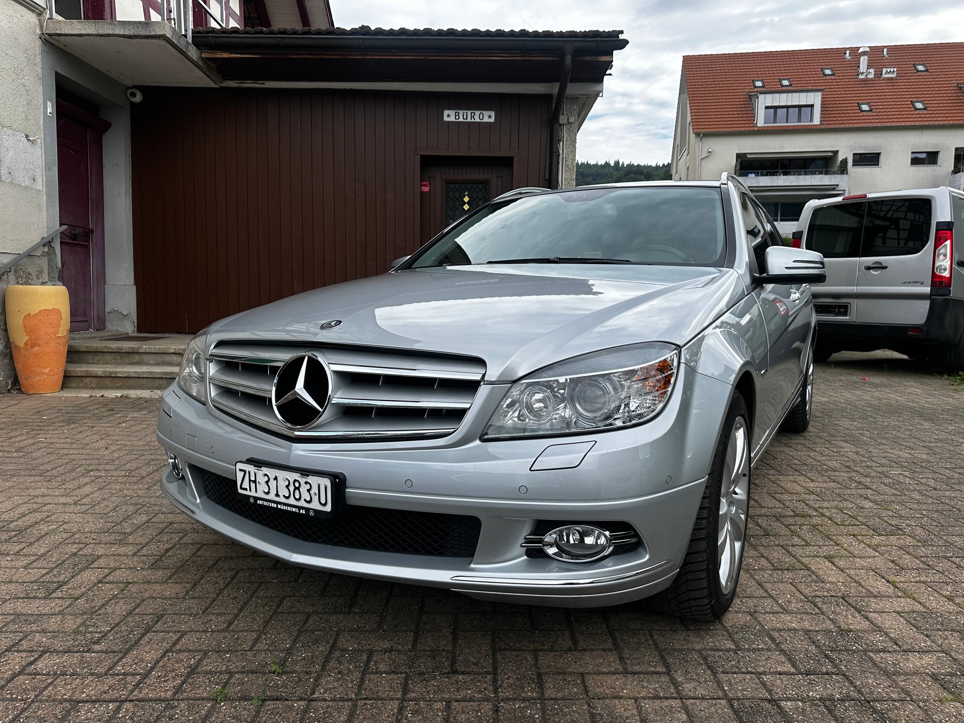MERCEDES-BENZ C 300 T Avantgarde 7G-Tronic