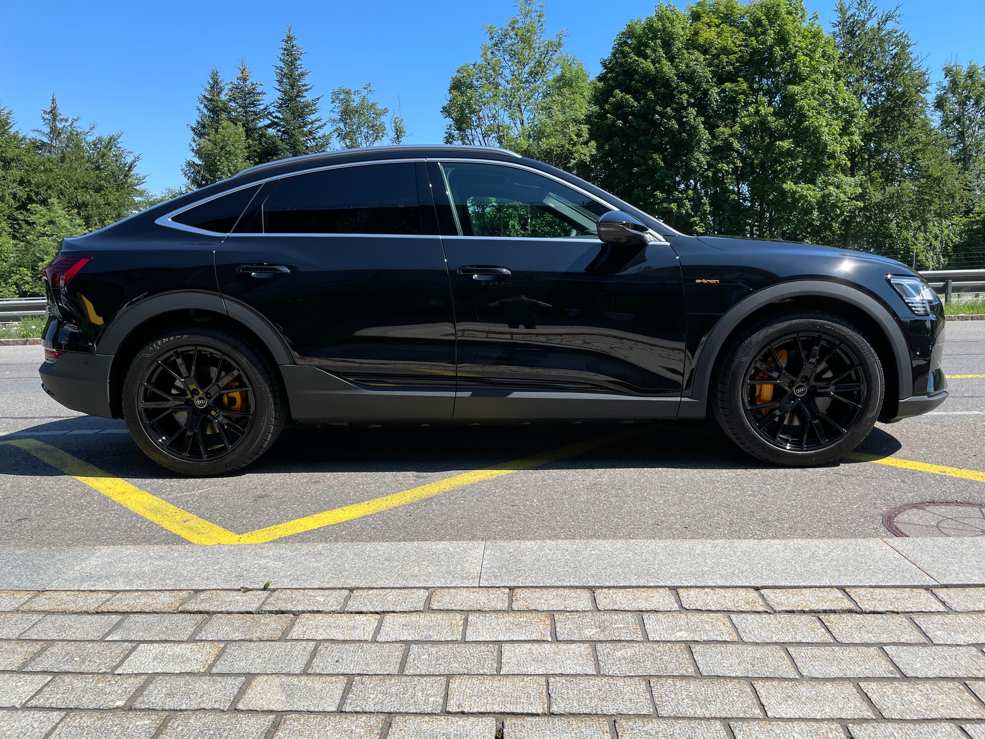 AUDI e-tron 50 Sportback quattro-showroom-element-3