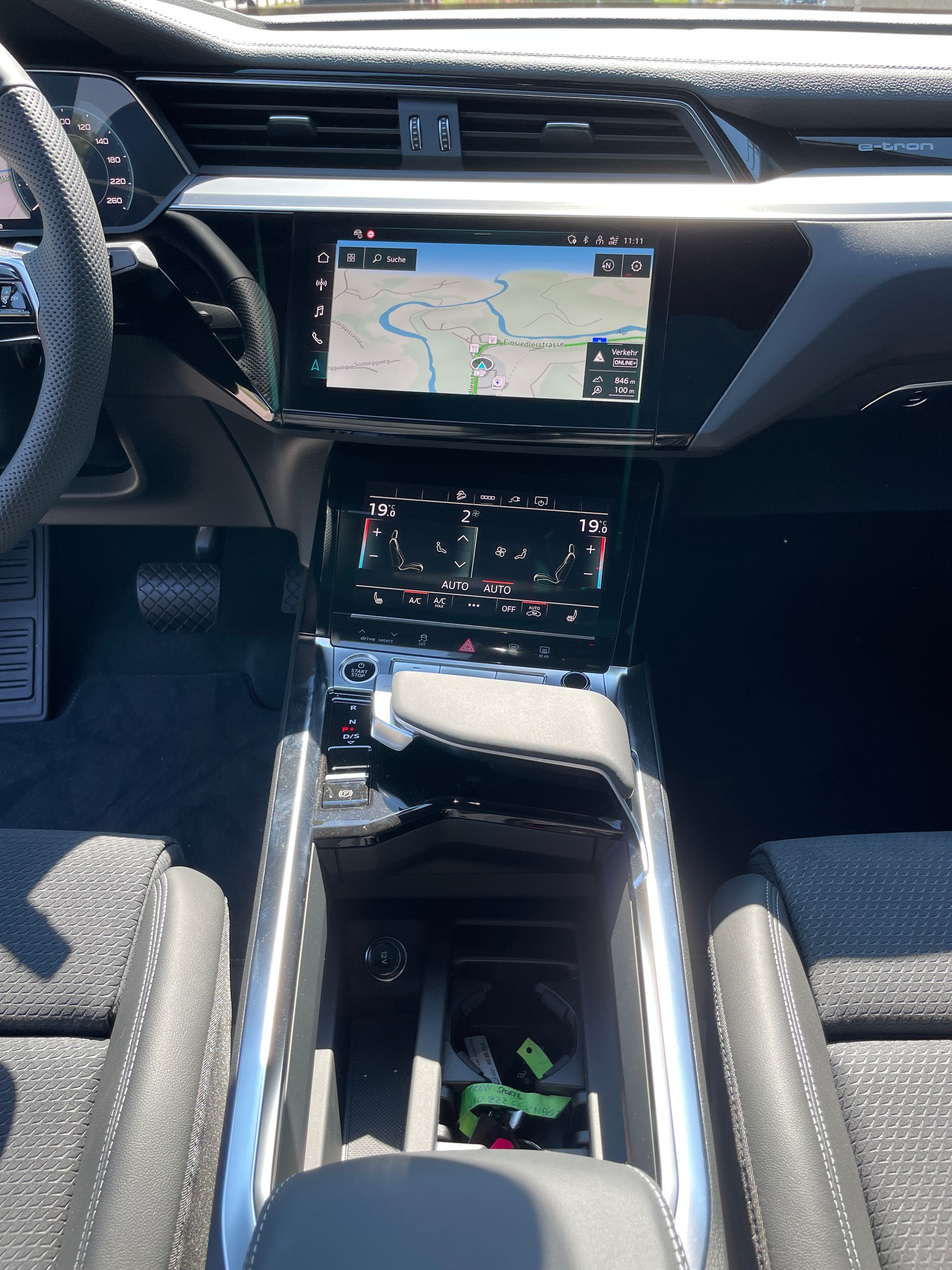 AUDI e-tron 50 Sportback quattro-image-18