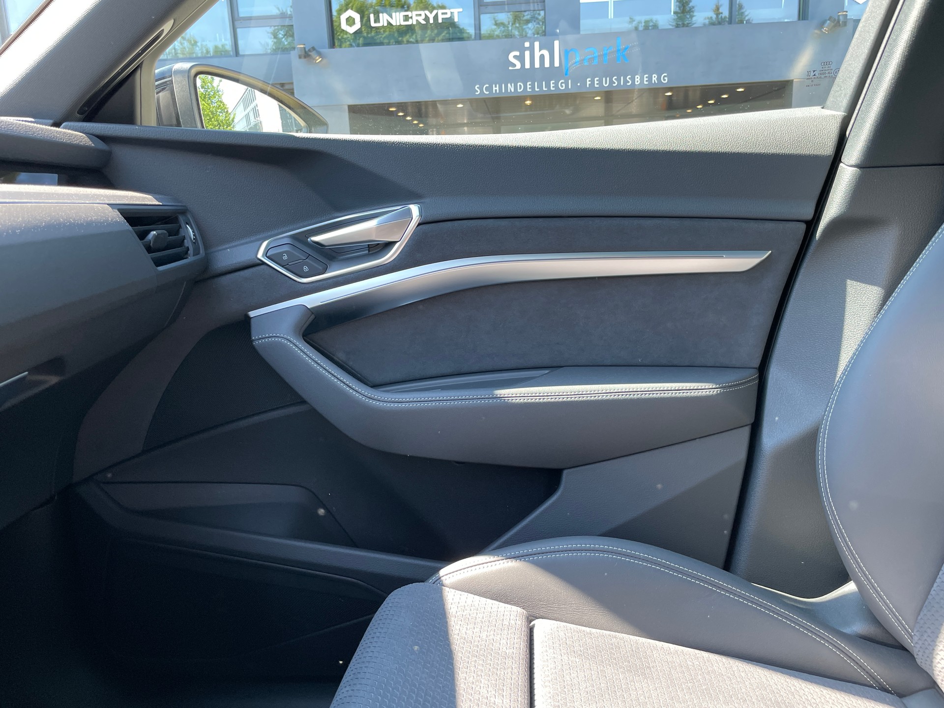 AUDI e-tron 50 Sportback quattro-image-19