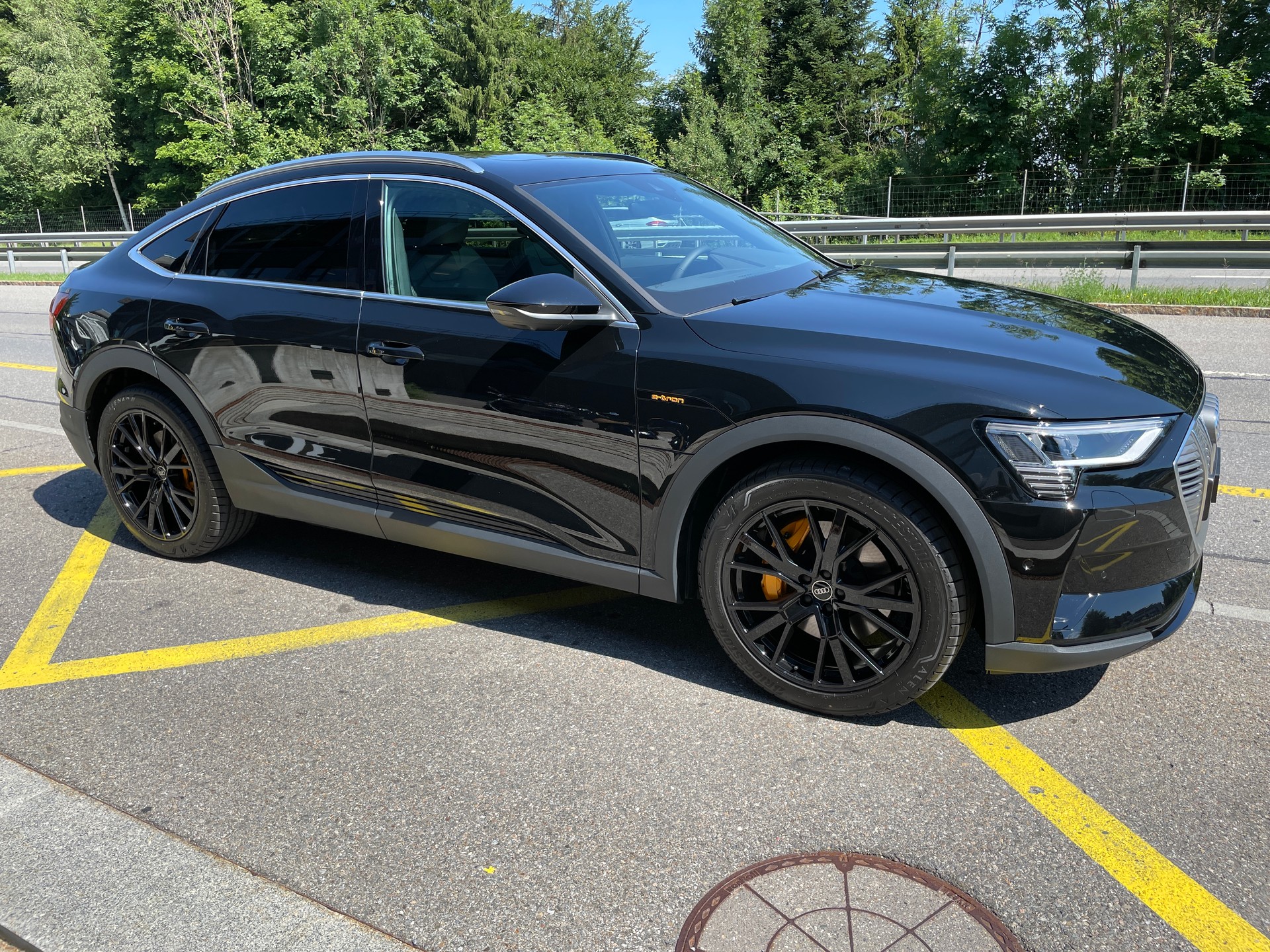 AUDI e-tron 50 Sportback quattro-showroom-element-2
