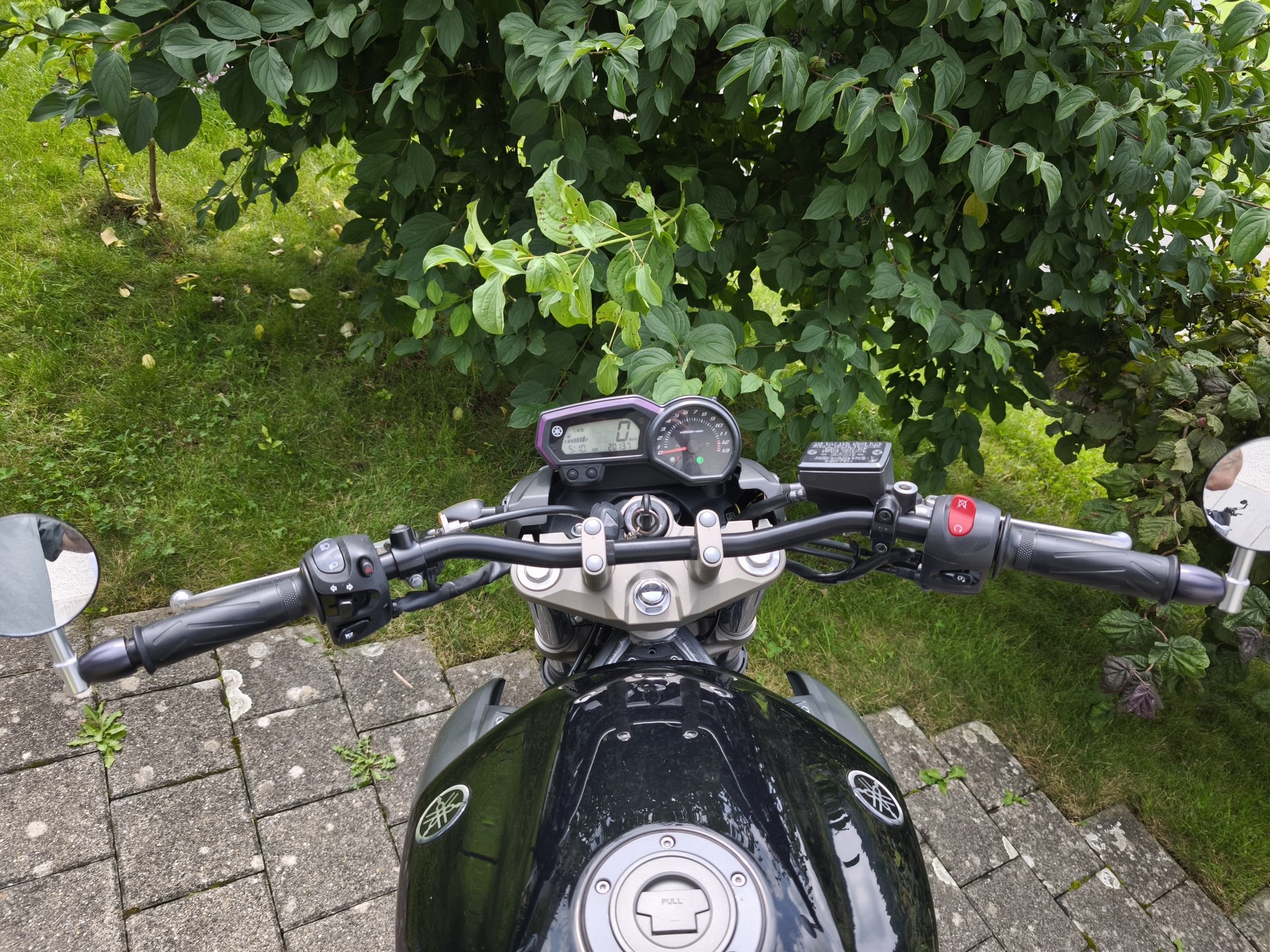 YAMAHA XJ 6 N ABS-image-2