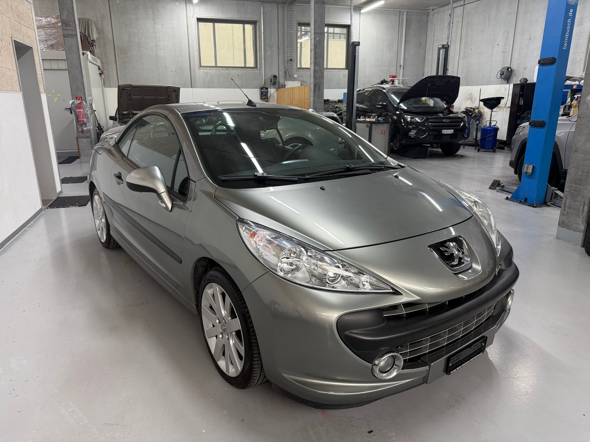 PEUGEOT 207 CC 1.6 16V Turbo Sport-image-1