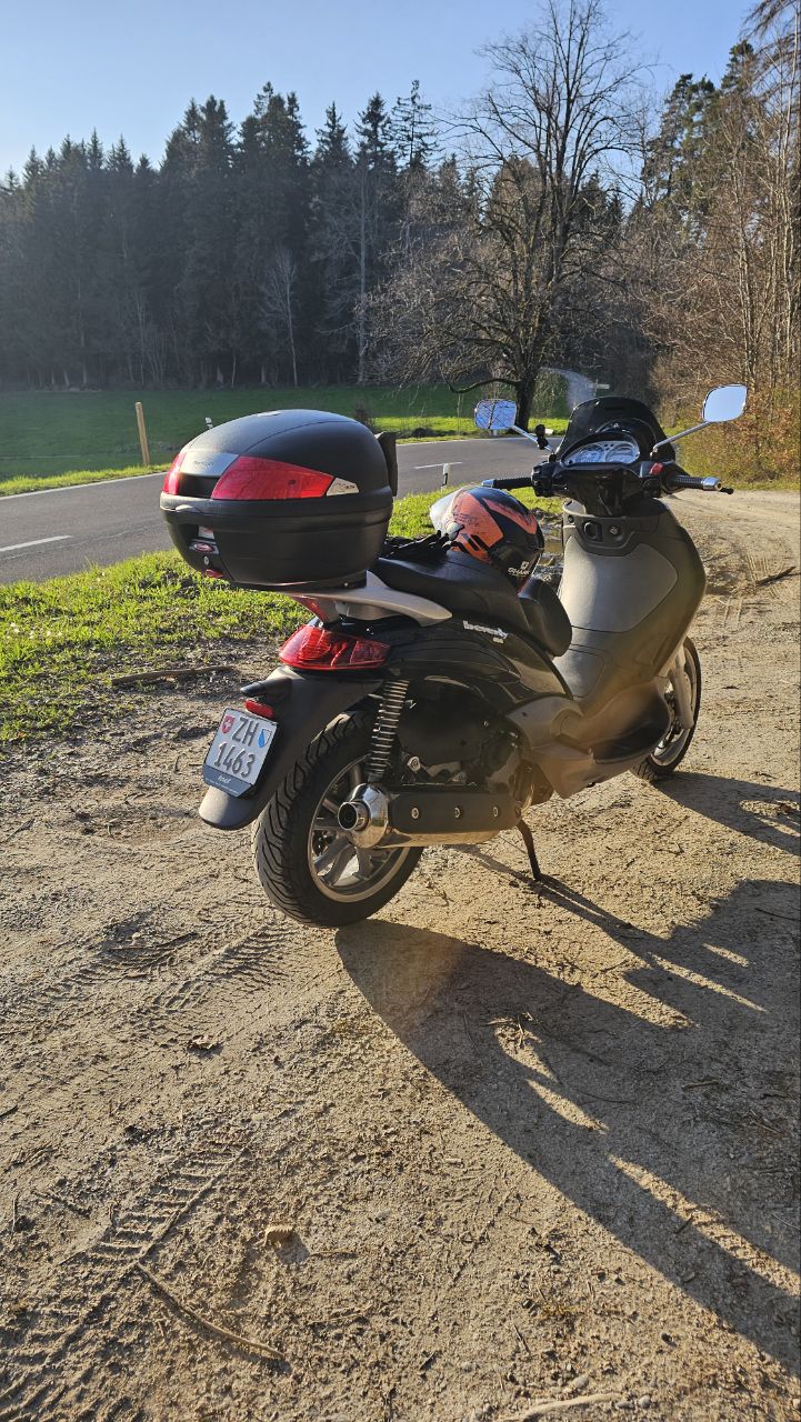PIAGGIO Beverly 500 IE-image-1