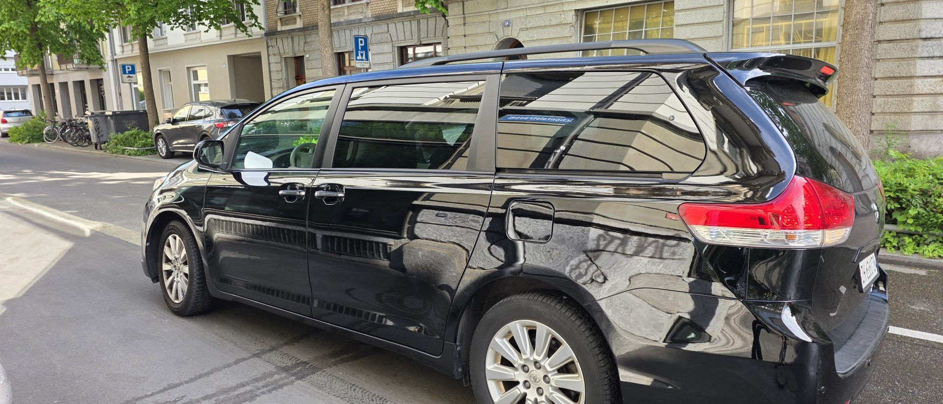 TOYOTA 3.5 V6 AWD-image-1