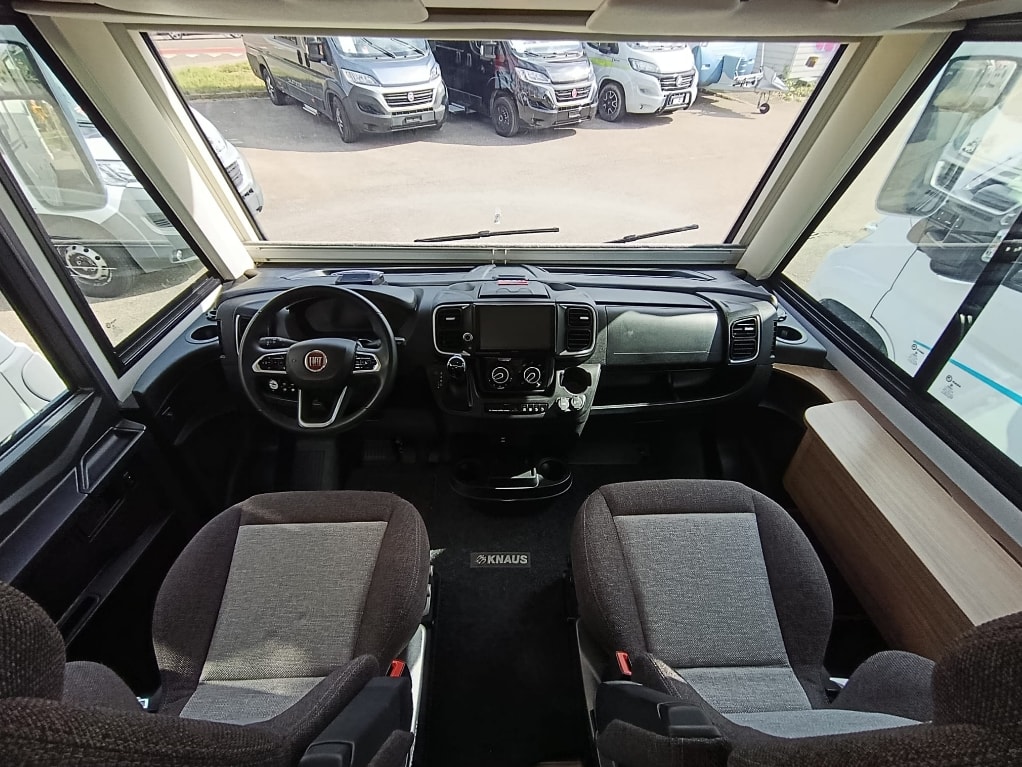 KNAUS Live I 700 MEG ***Das „Echte“ Vollintegrierten-Gefühl zum fairen Preis***Automat 160PS *5 Plätzer * 300Ah Lithium Batterie *-image-16