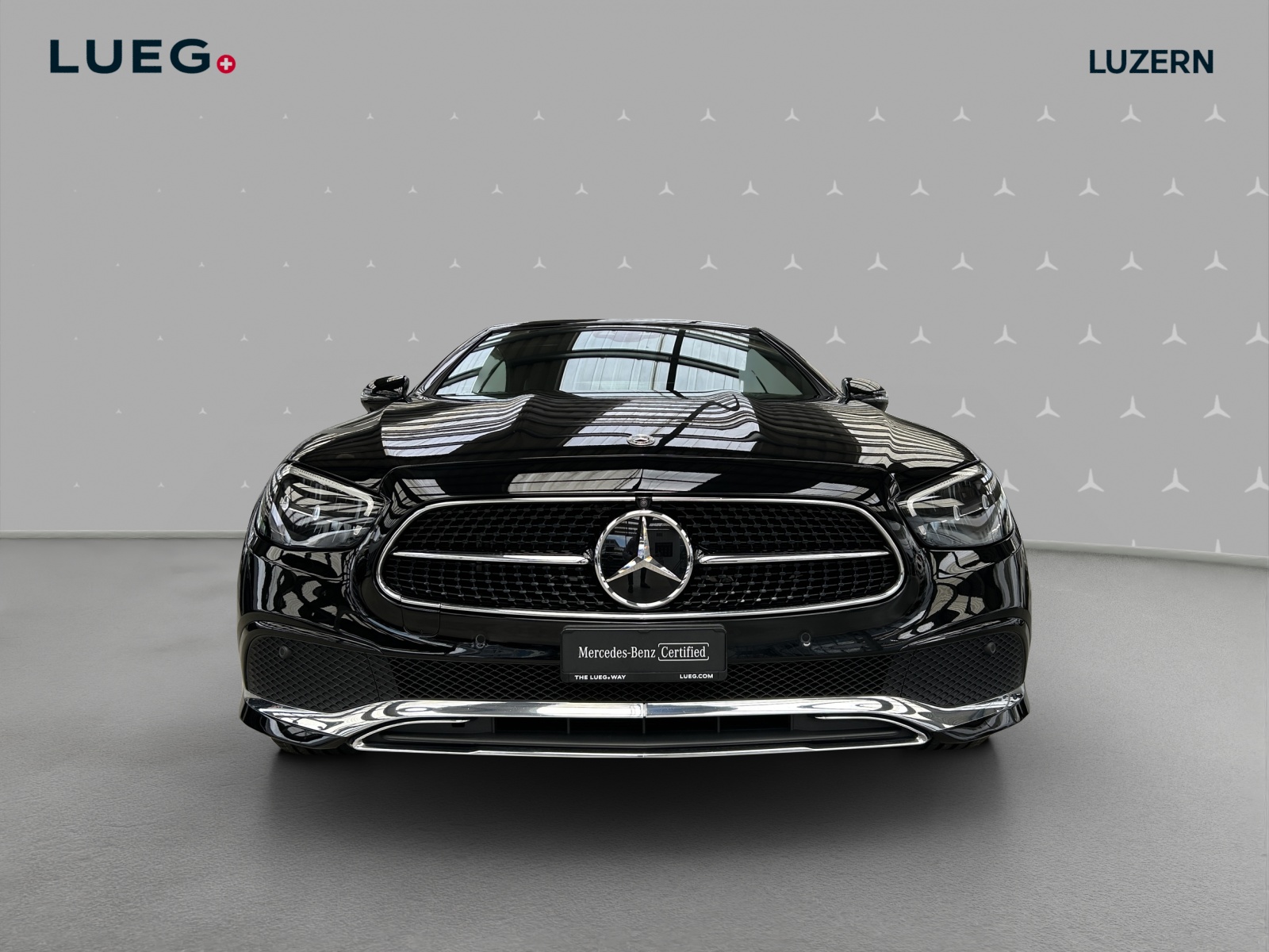 MERCEDES-BENZ E 220 d Cabriolet 4Matic Avantgarde 9G-Tronic-image-5