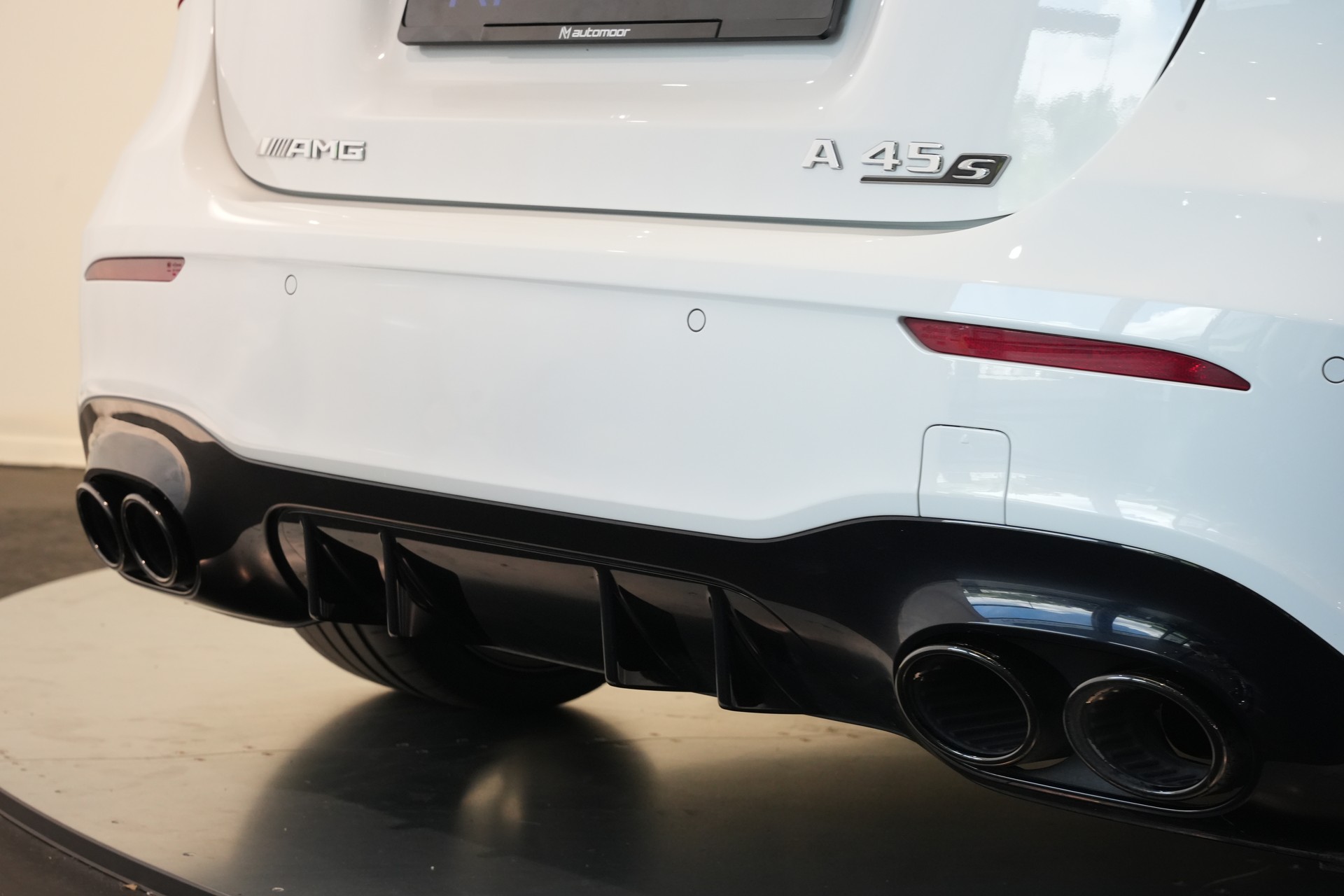 MERCEDES-BENZ A 45 S AMG 4Matic+ Speedshift *CH-Fahrzeug* *Performance Sitze* *Burmester*-image-46