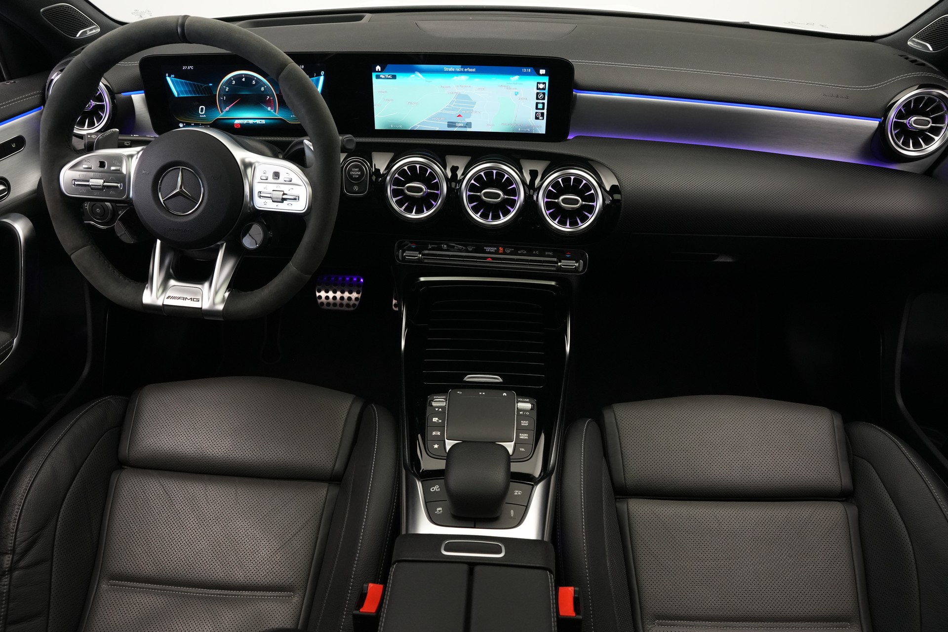 MERCEDES-BENZ A 45 S AMG 4Matic+ Speedshift *CH-Fahrzeug* *Performance Sitze* *Burmester*-image-9