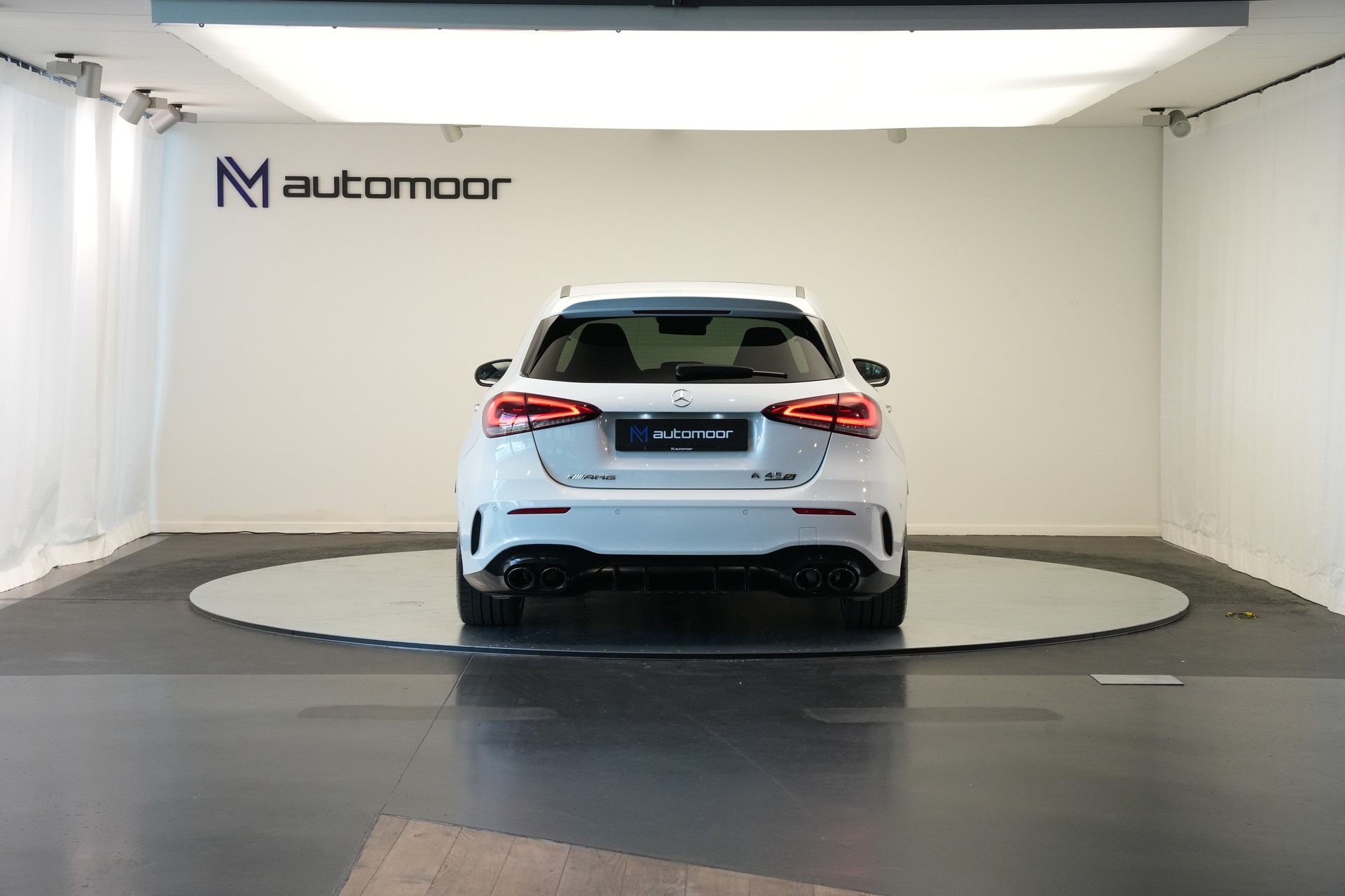 MERCEDES-BENZ A 45 S AMG 4Matic+ Speedshift *CH-Fahrzeug* *Performance Sitze* *Burmester*-image-5