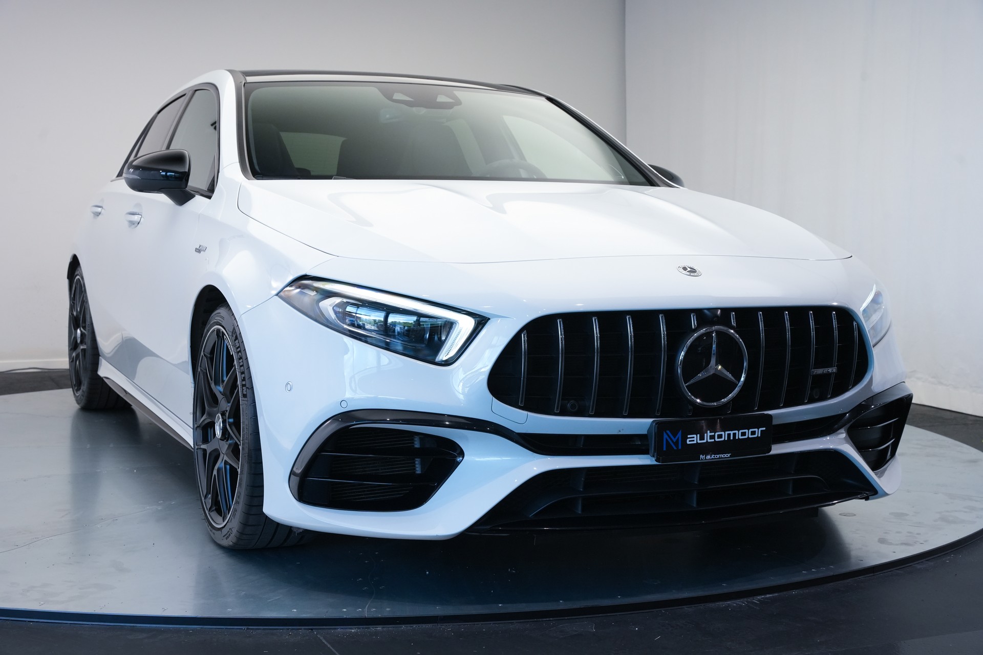 MERCEDES-BENZ A 45 S AMG 4Matic+ Speedshift *CH-Fahrzeug* *Performance Sitze* *Burmester*-image-52