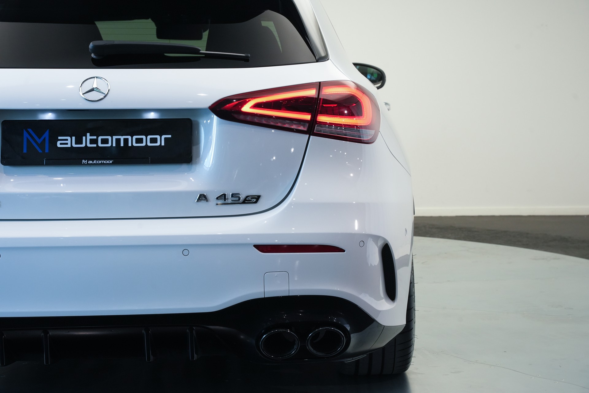 MERCEDES-BENZ A 45 S AMG 4Matic+ Speedshift *CH-Fahrzeug* *Performance Sitze* *Burmester*-image-44