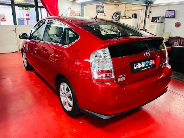 TOYOTA Prius 1.5 16V Hybrid-image-7