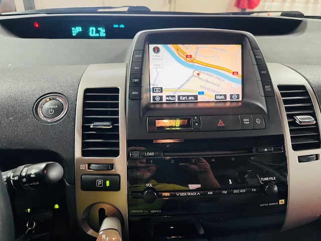 TOYOTA Prius 1.5 16V Hybrid-image-12