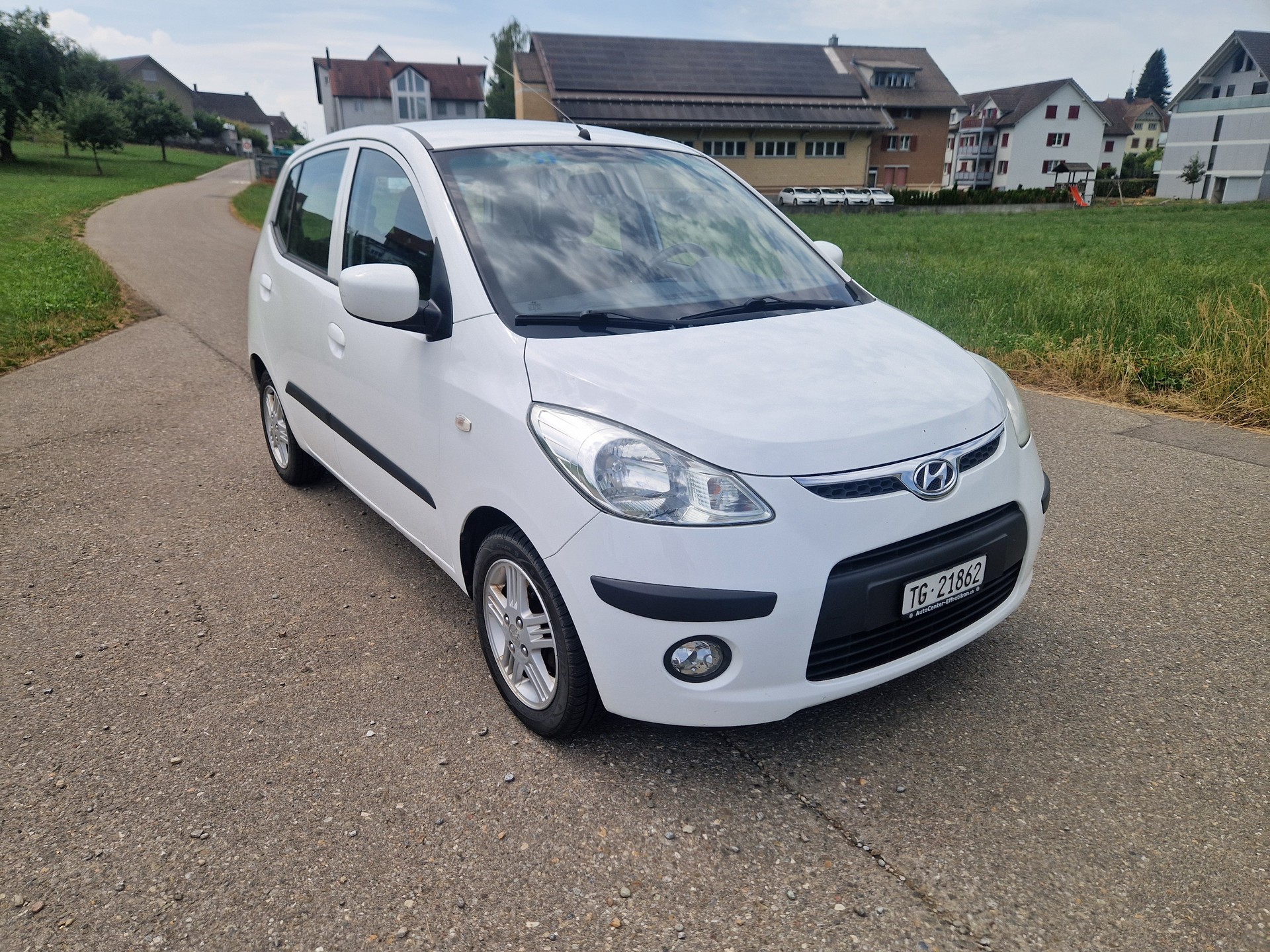 HYUNDAI i10 1.2 Style * Frisch ab MFK-image-5