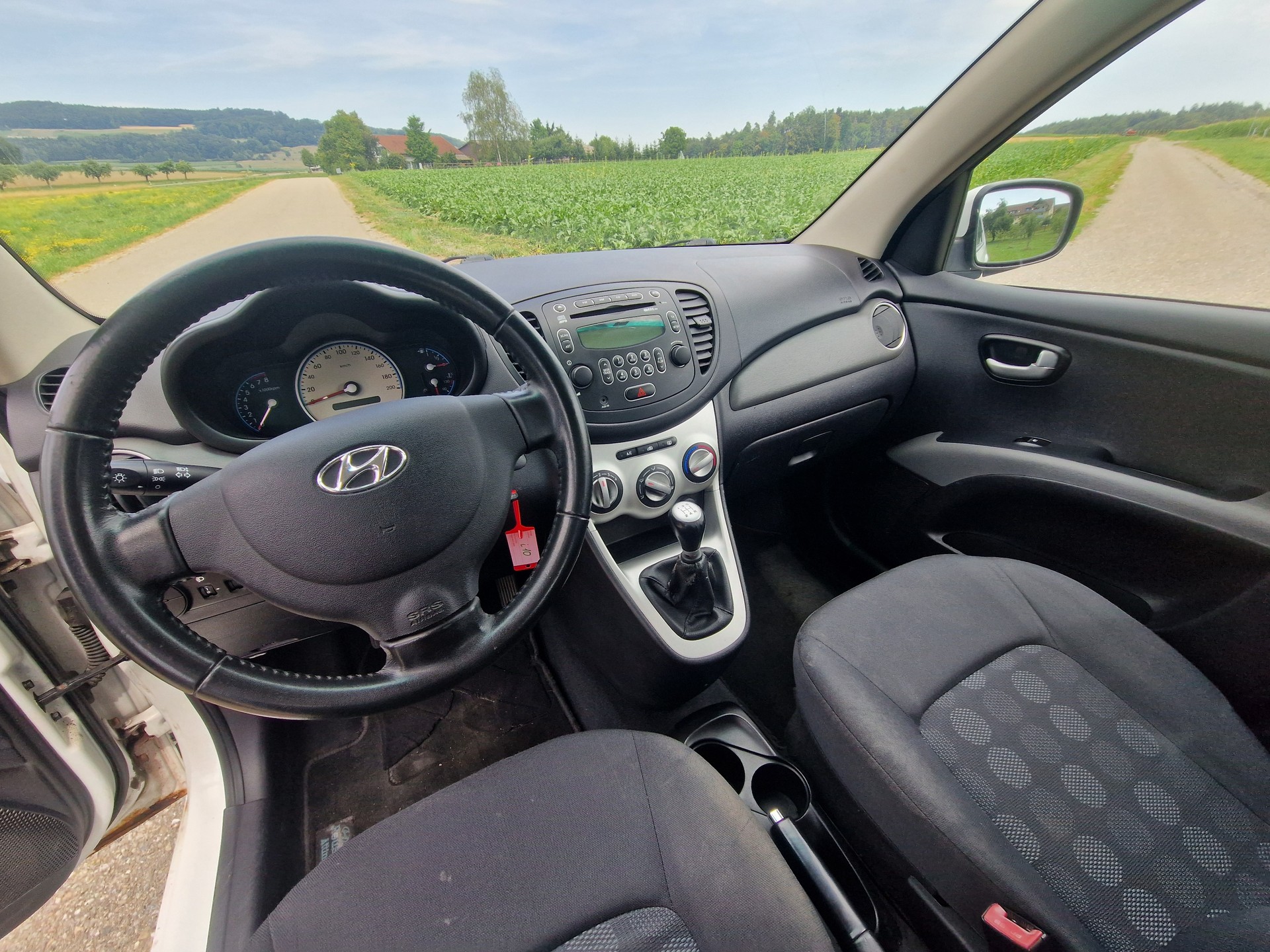 HYUNDAI i10 1.2 Style * Frisch ab MFK-image-8