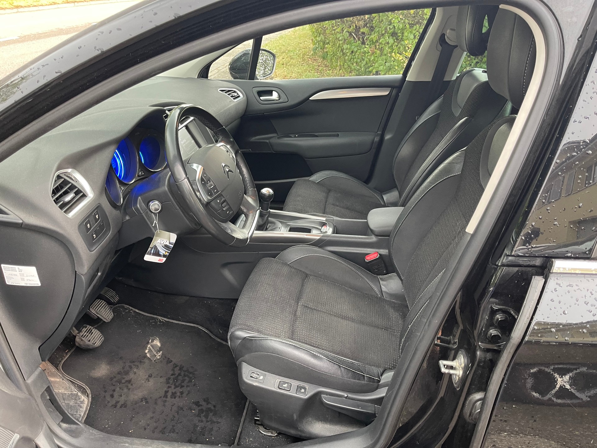 CITROEN C4 Berline 1.6 VTi Exclusive-image-6