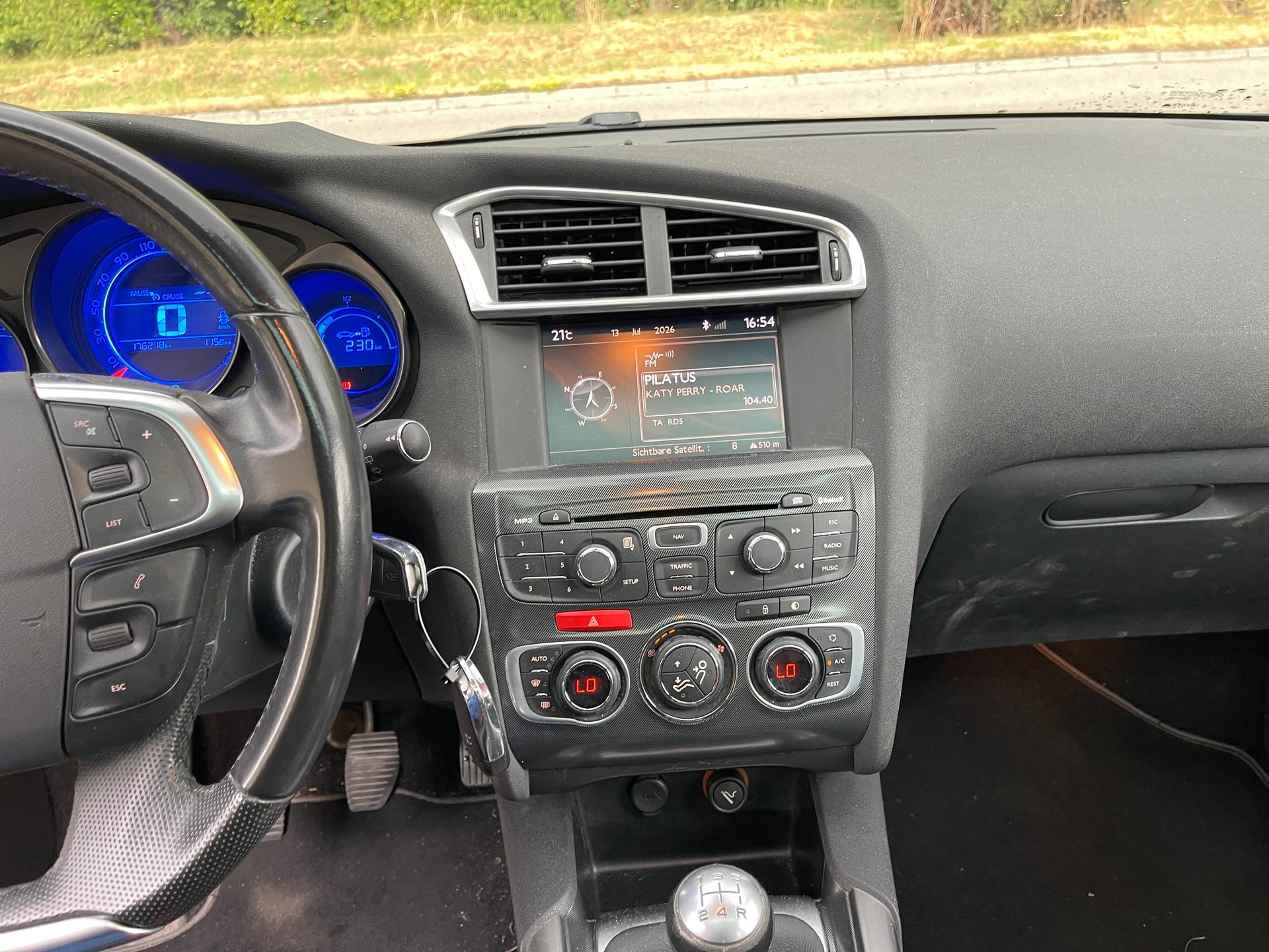 CITROEN C4 Berline 1.6 VTi Exclusive-image-10
