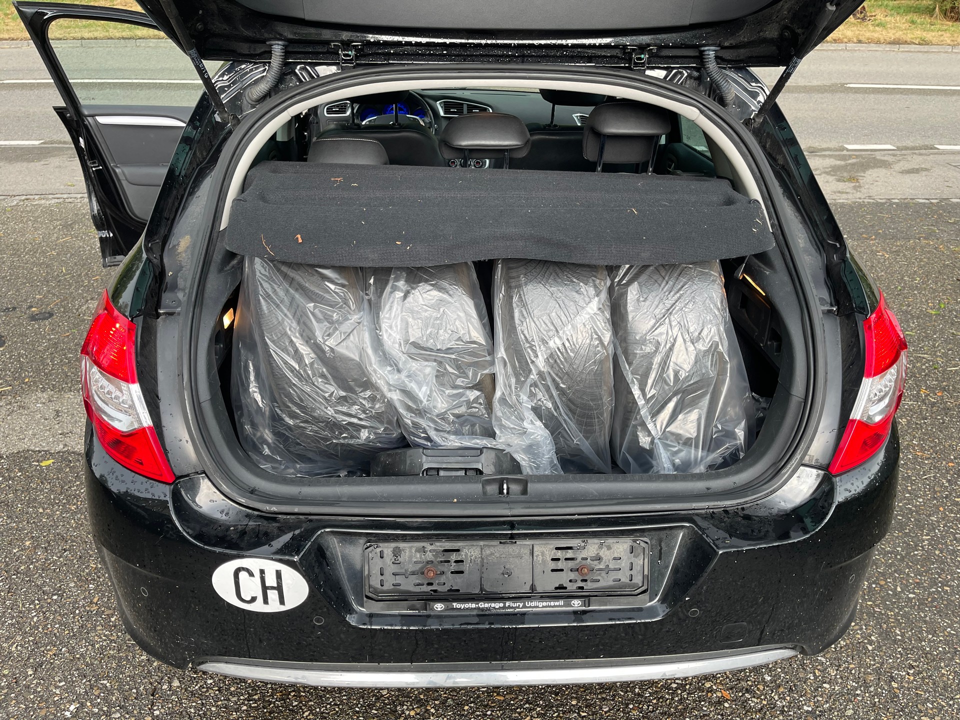 CITROEN C4 Berline 1.6 VTi Exclusive-image-9