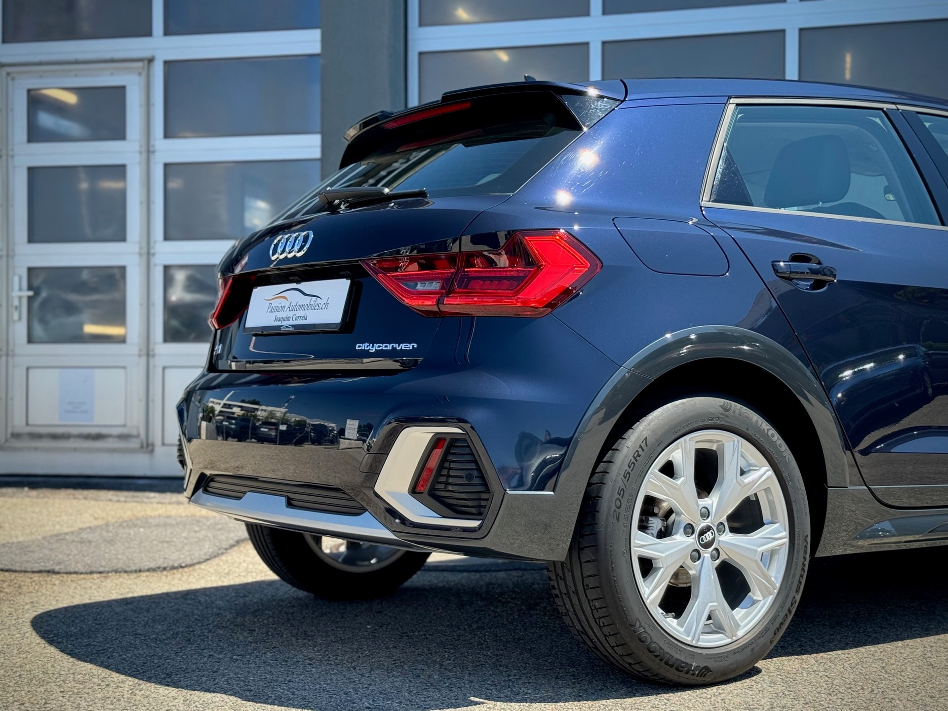AUDI A1 City Carver 30 TFSI S-tronic-image-3