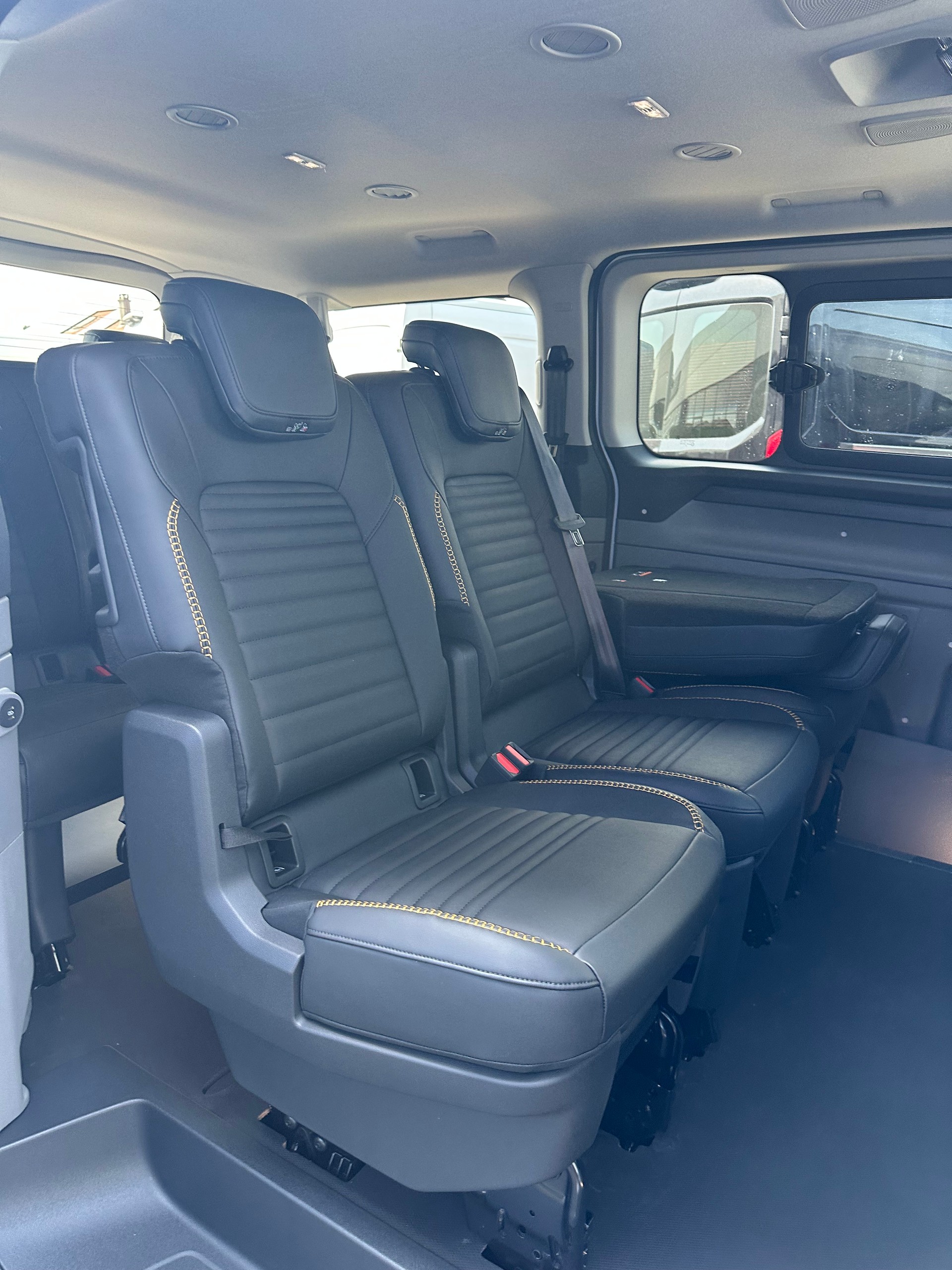 FORD Transit C combi 320 L1 2.0 Eco Trail/170CV/4x4 Aut.-image-12