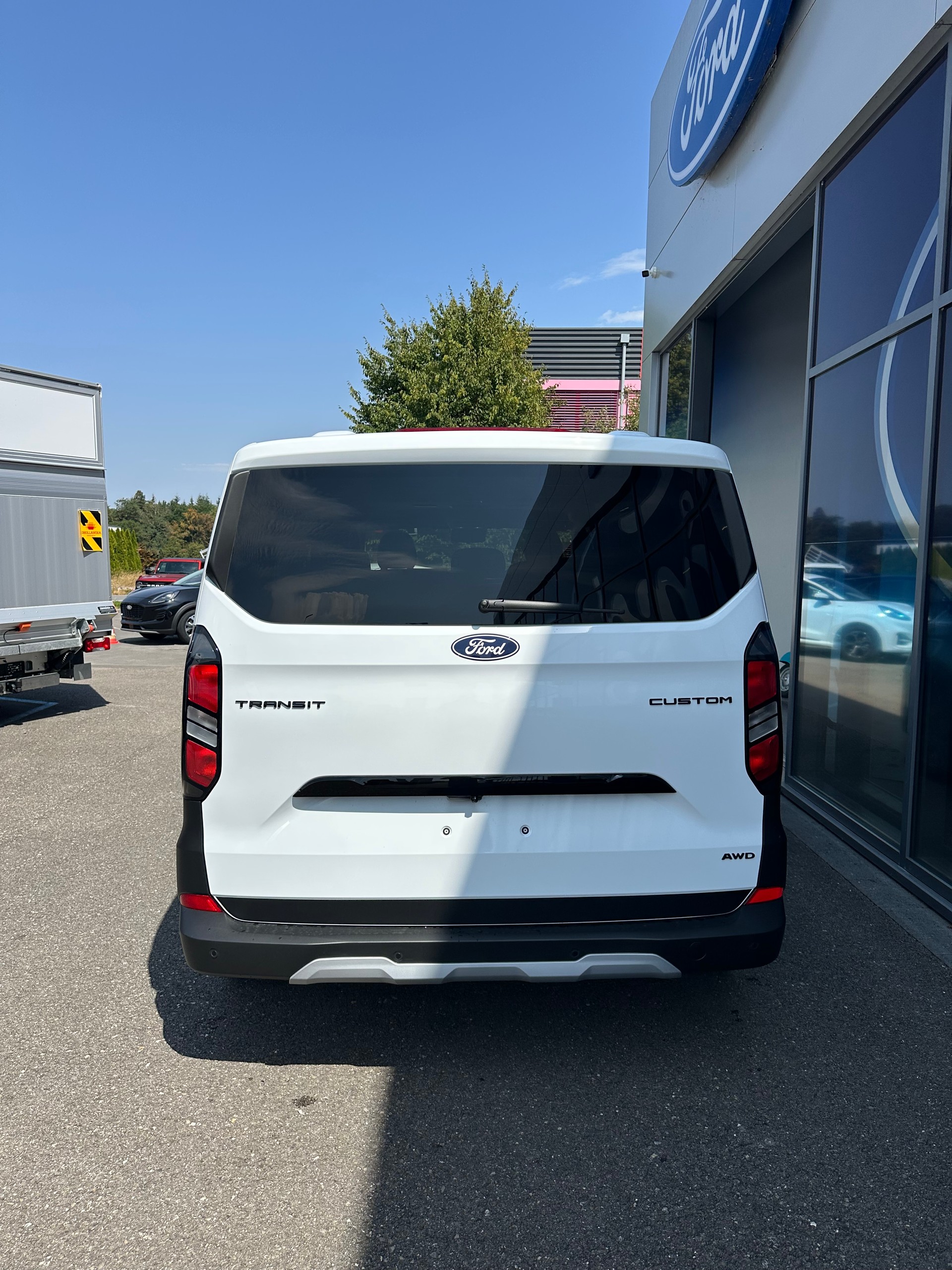 FORD Transit C combi 320 L1 2.0 Eco Trail/170CV/4x4 Aut.-image-4