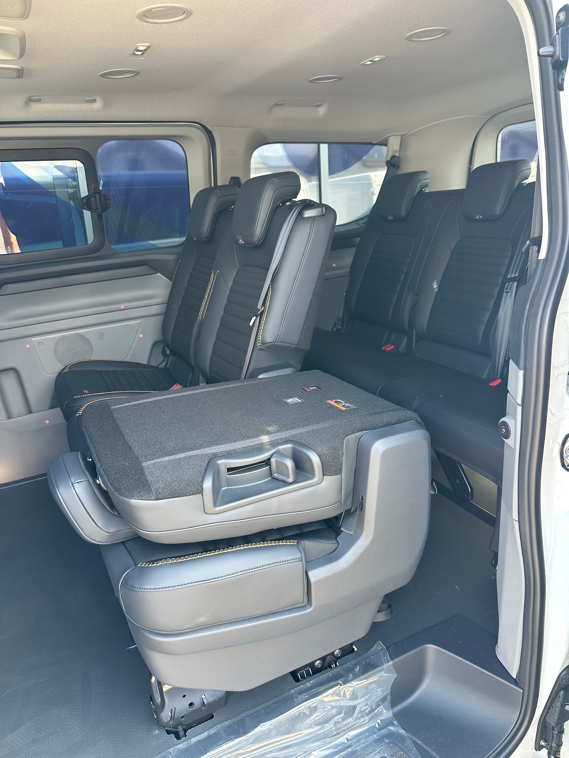 FORD Transit C combi 320 L1 2.0 Eco Trail/170CV/4x4 Aut.-image-11
