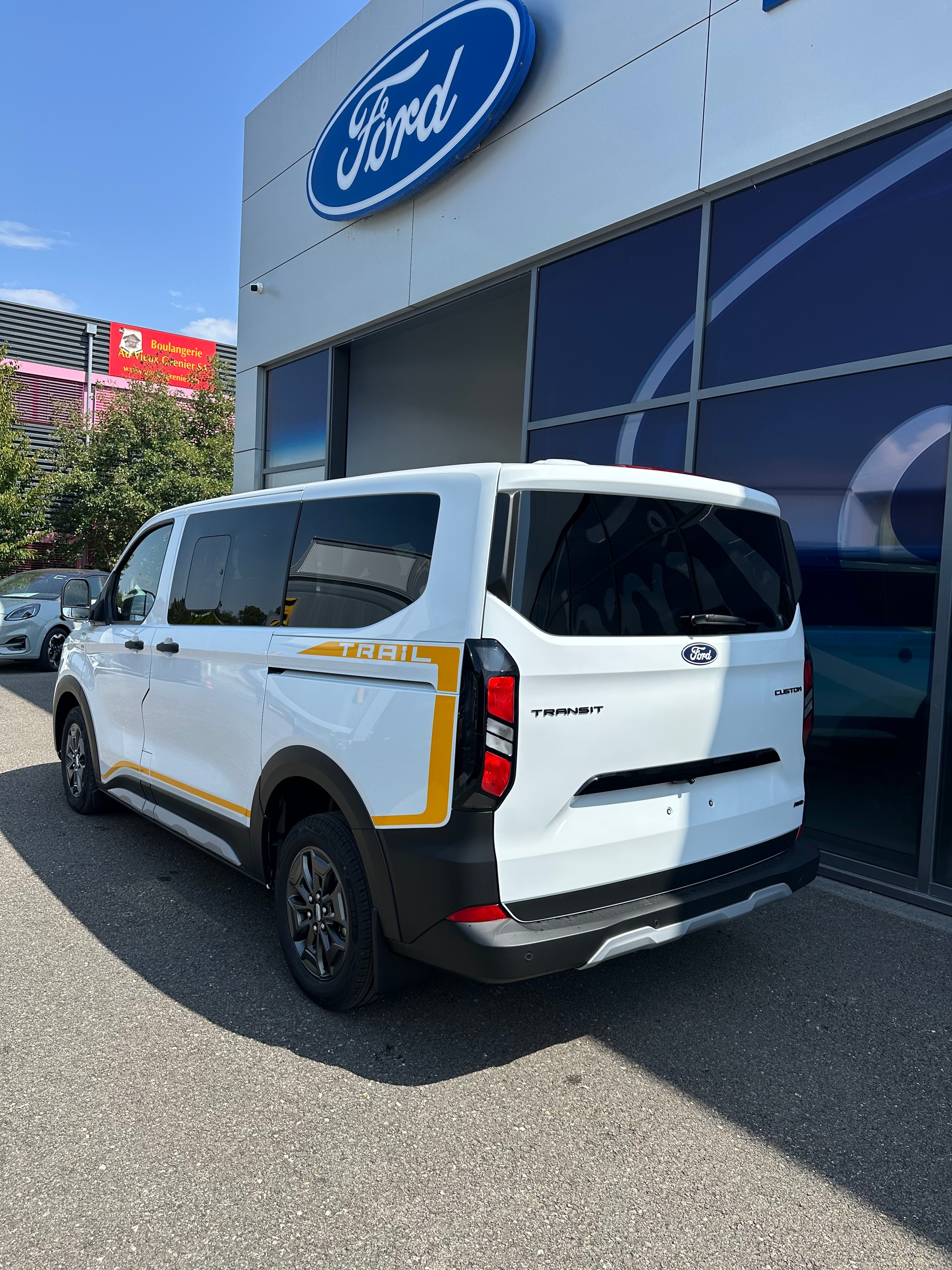 FORD Transit C combi 320 L1 2.0 Eco Trail/170CV/4x4 Aut.-image-3