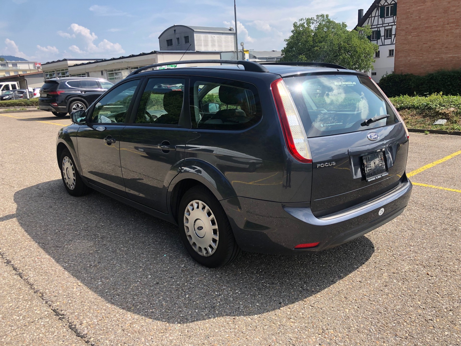FORD Focus 1.6i VCT Carving-showroom-element-3