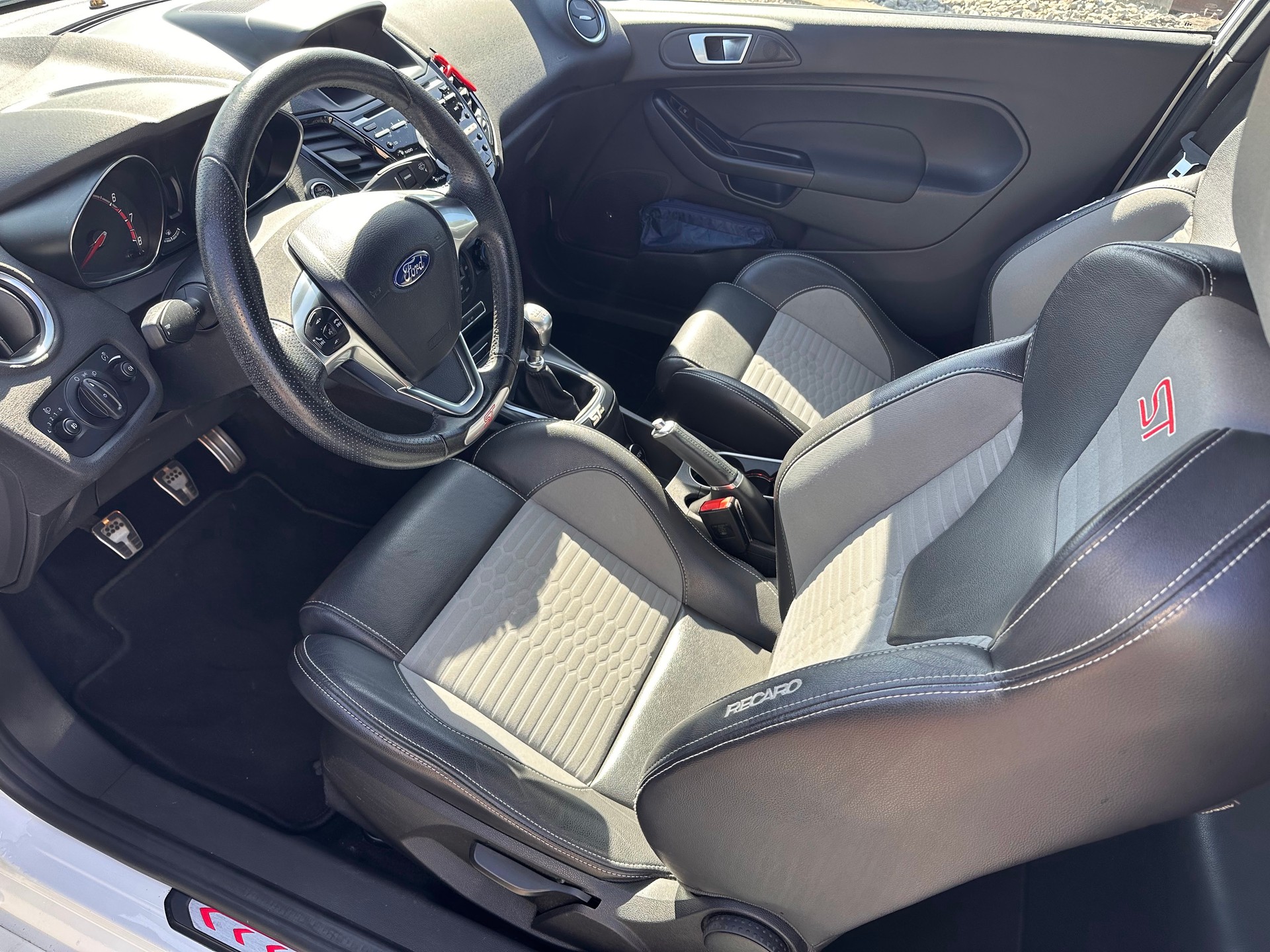 FORD 1.6 EcoB ST-2-image-4