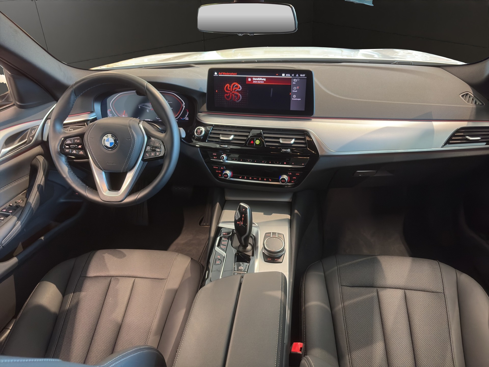 BMW 530d xDrive 48V Touring Steptronic-image-21