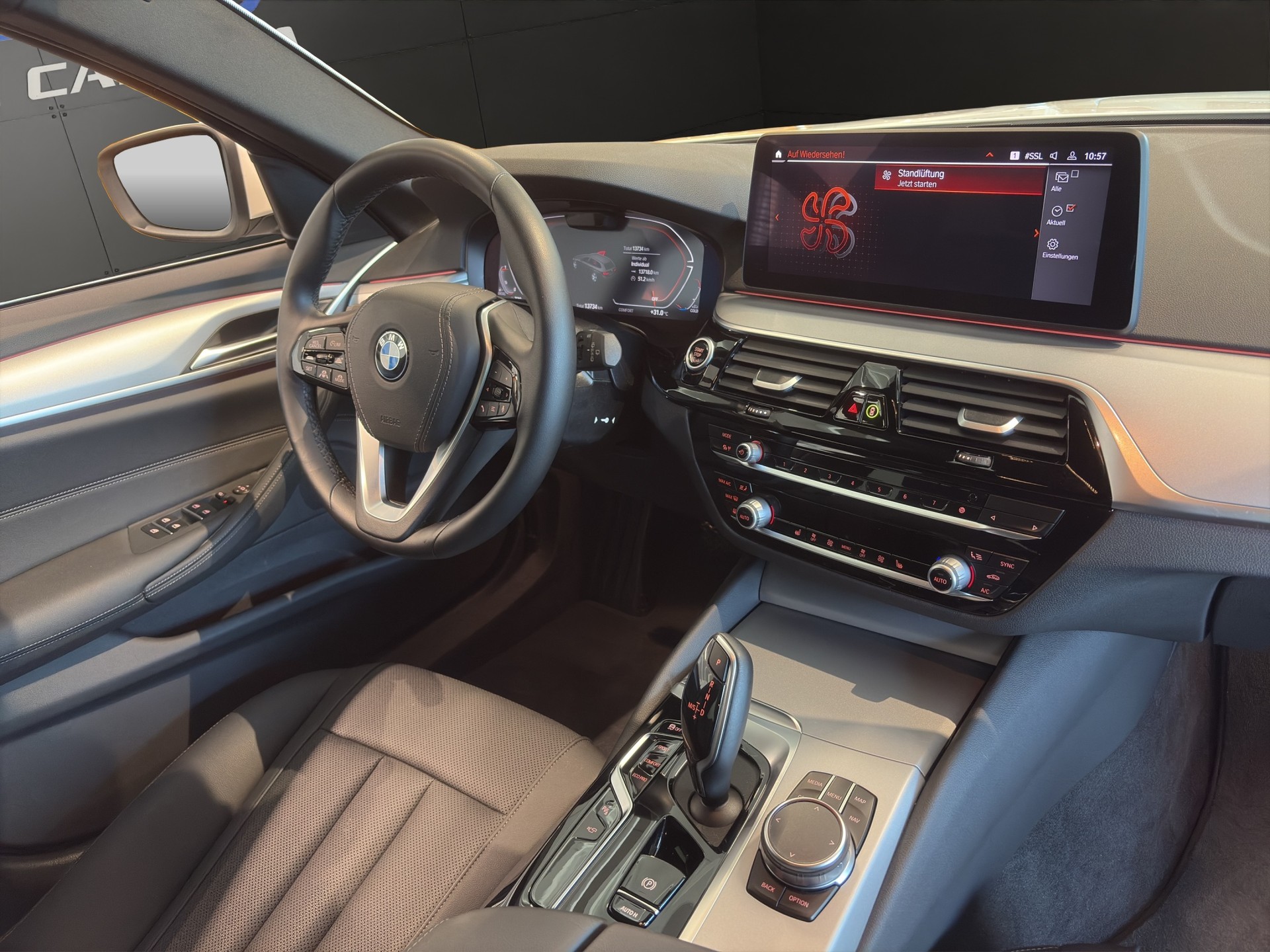 BMW 530d xDrive 48V Touring Steptronic-image-17