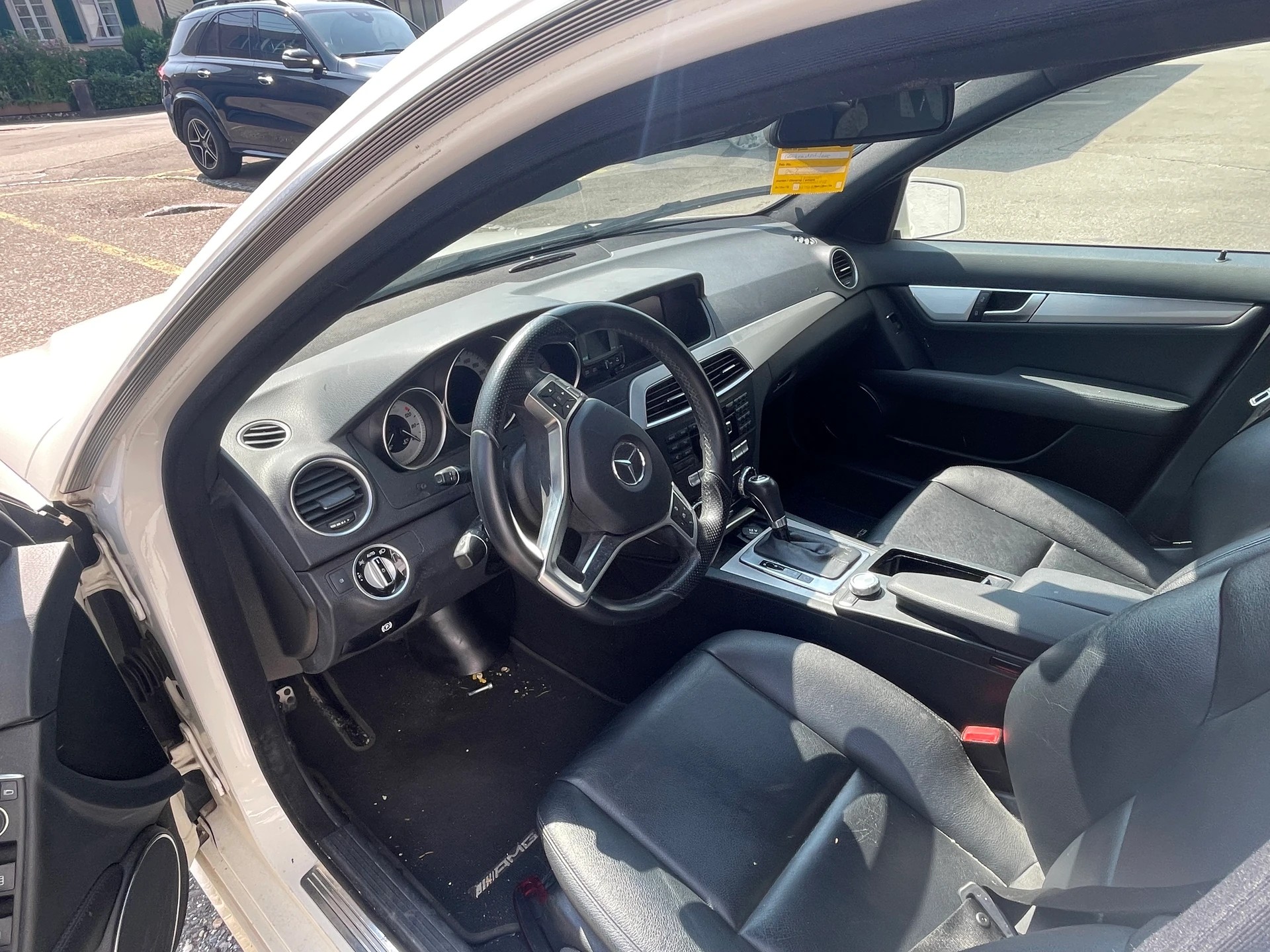 MERCEDES-BENZ C 250 CGI BlueEfficiency Automatic-showroom-element-2