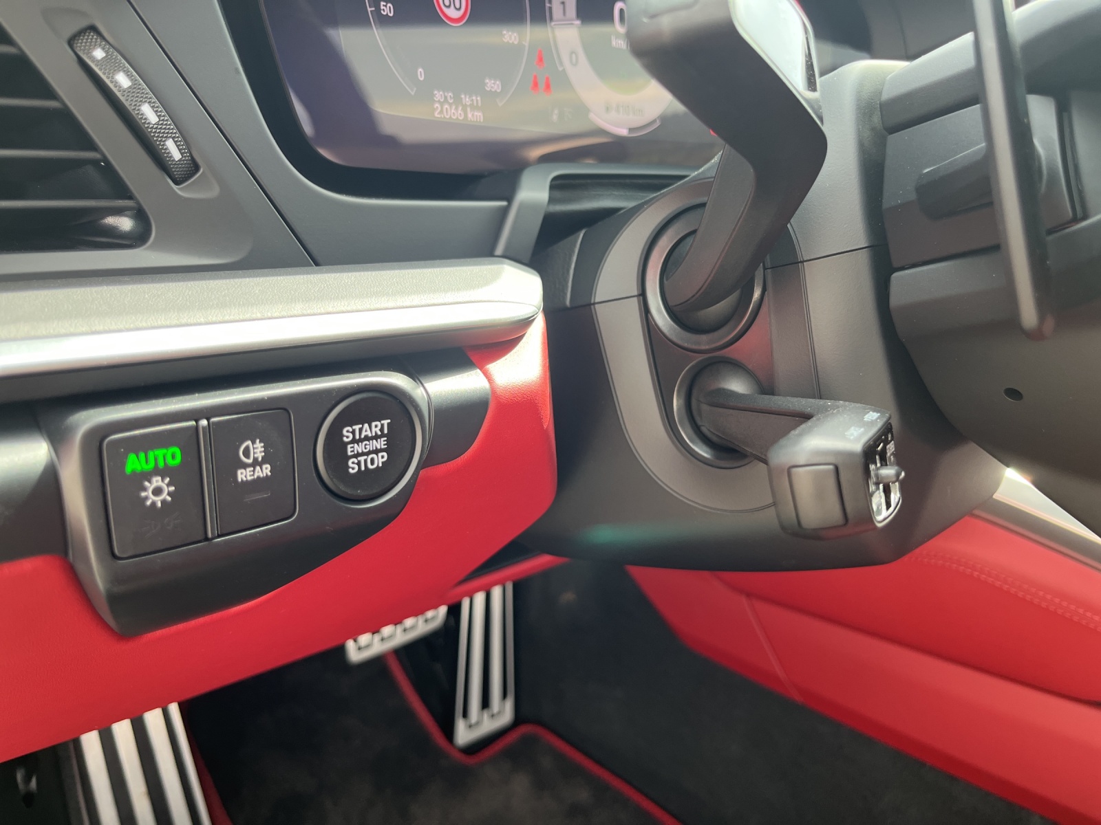 PORSCHE 911 (992.2) Cabriolet 3.6 Carrera GTS PDK-image-18