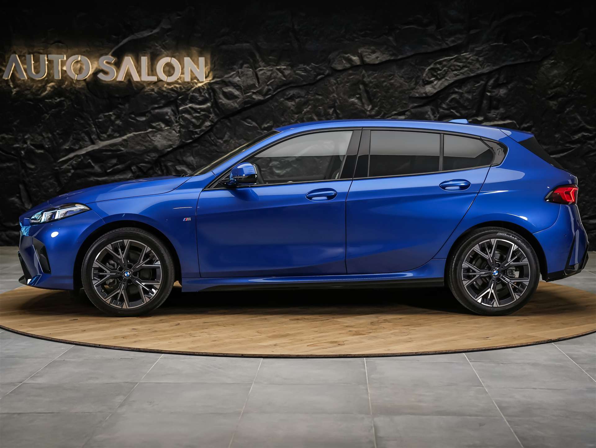 BMW 120d M Sport Steptronic *Leder*Werksgarantie*Lenkradheizung*-showroom-element-1