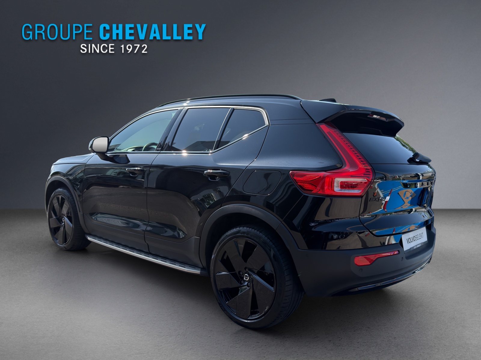 VOLVO EX40 82kWh Twin Motor Performance AWD Ultra-showroom-element-3