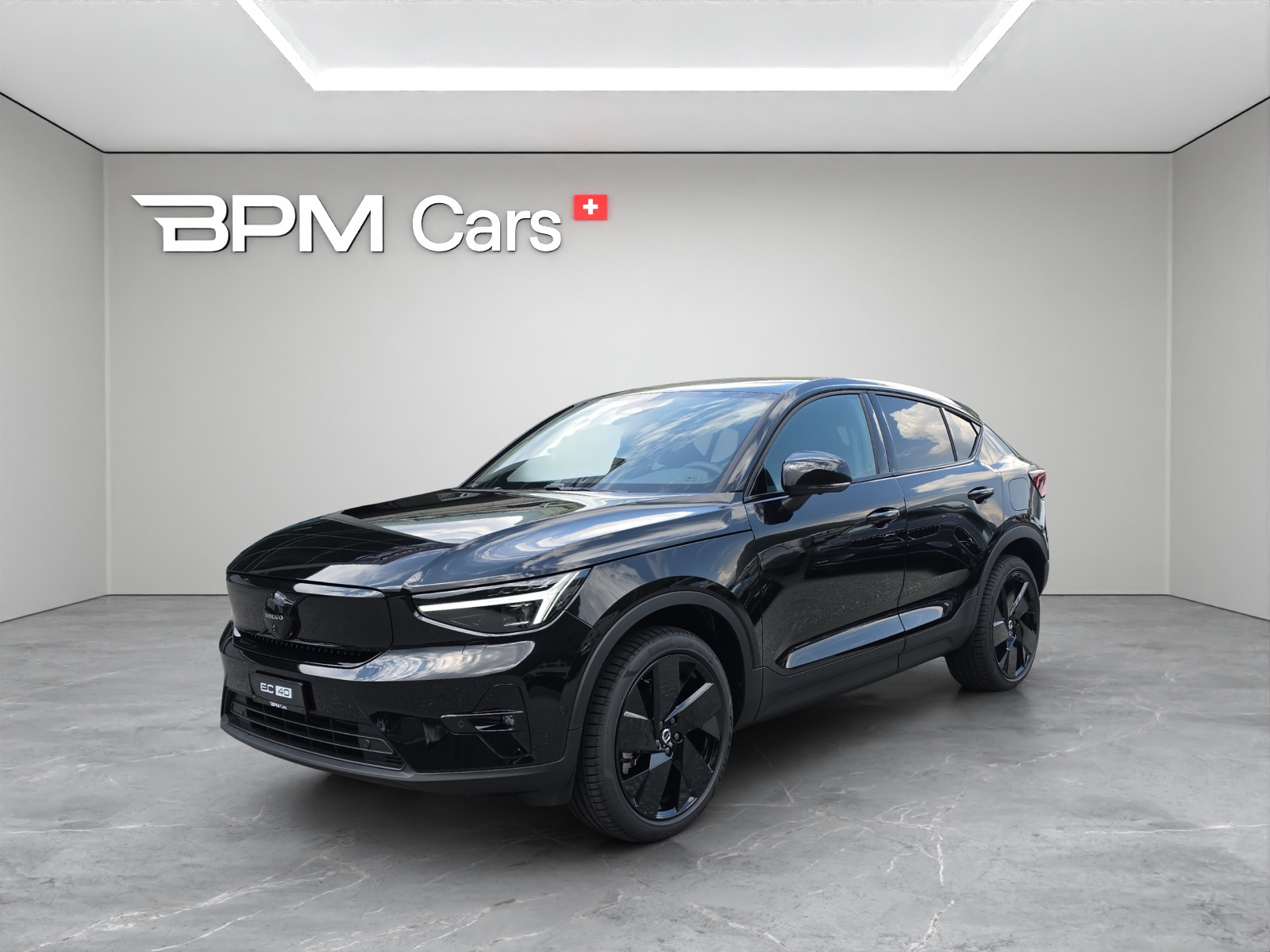 VOLVO EC40 82kWh Twin Motor Performance AWD Xcentric Black Edition