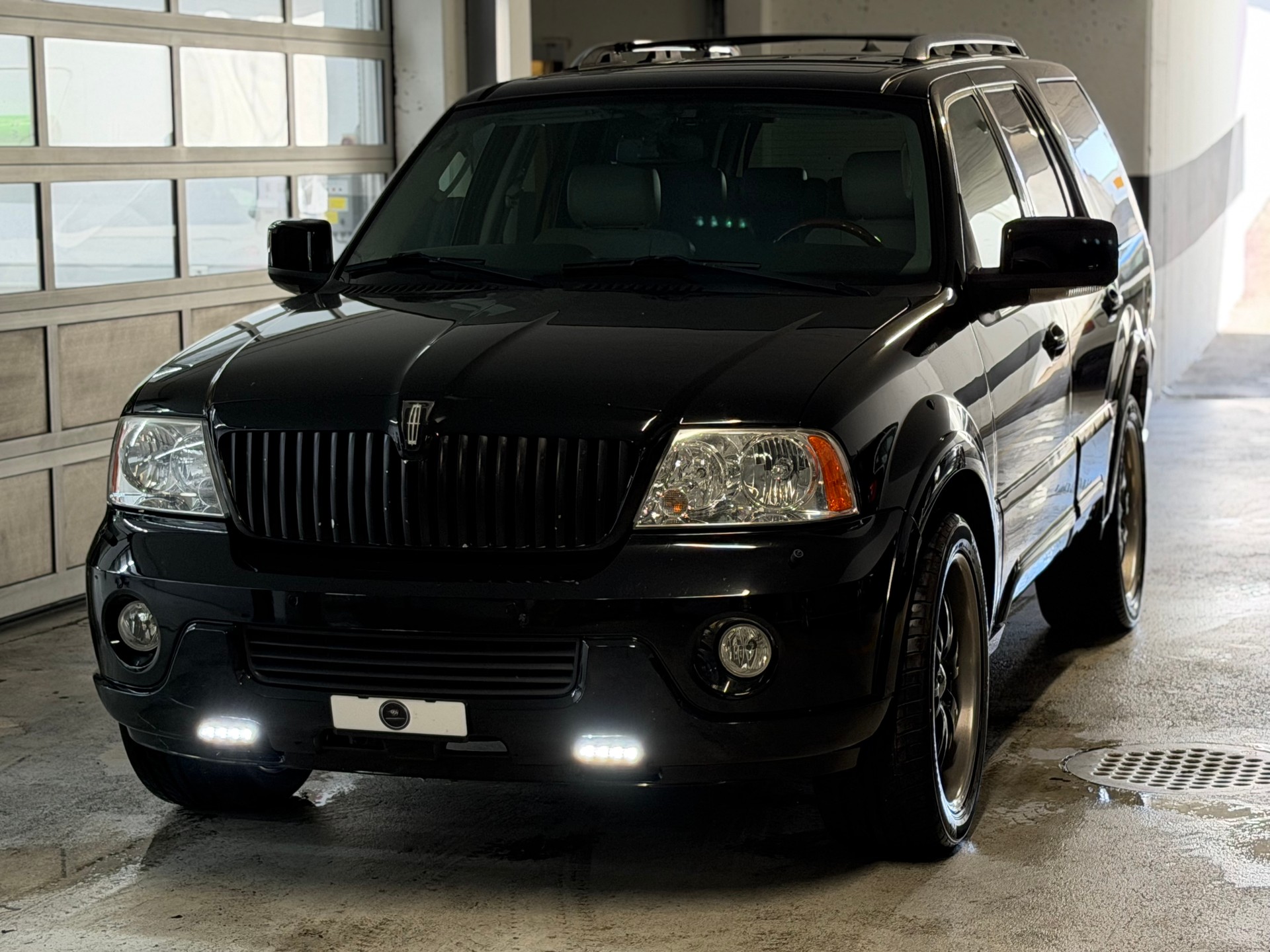 LINCOLN Navigator-image-8