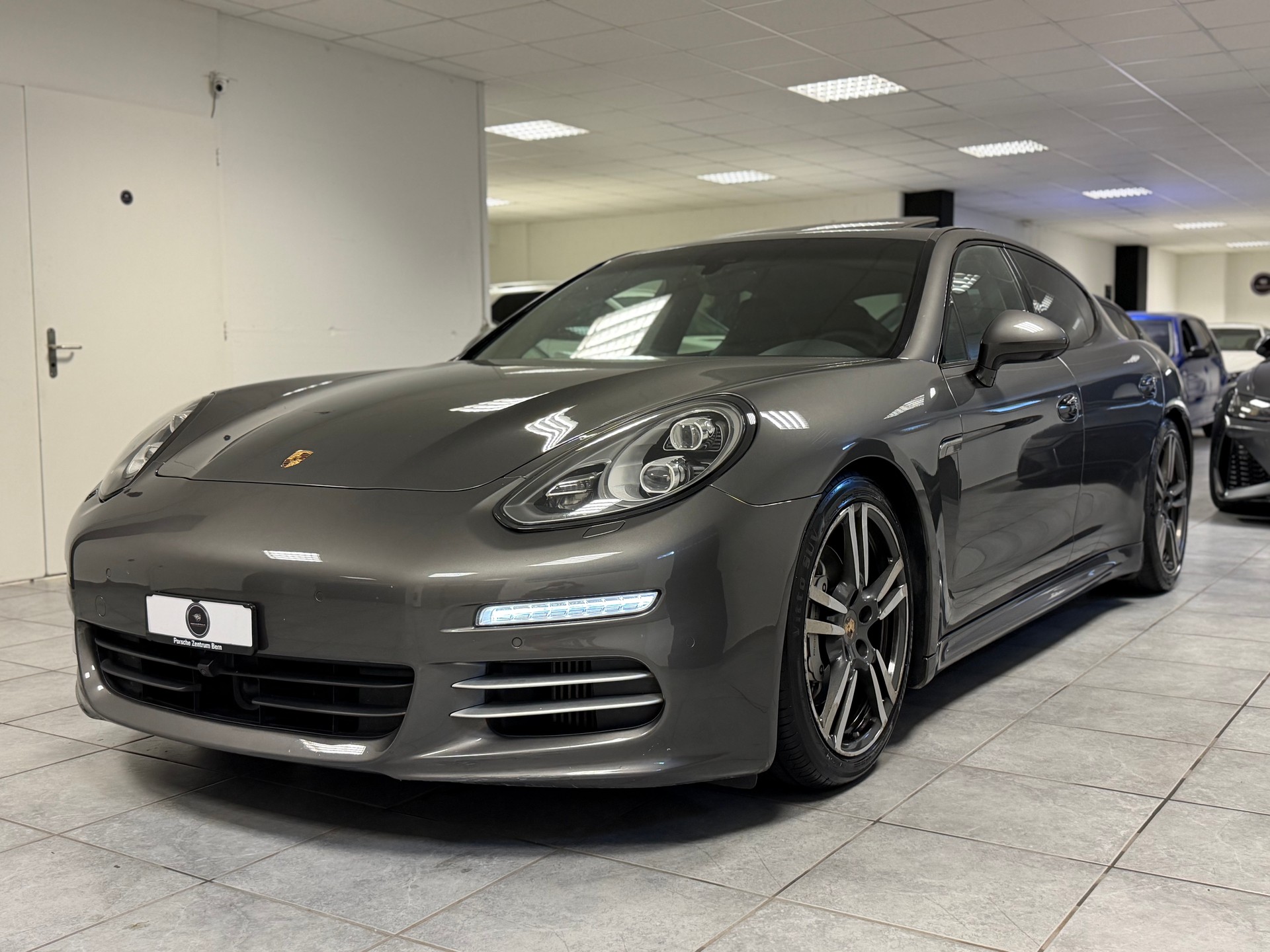PORSCHE Panamera 4S 3.0 PDK-image-10