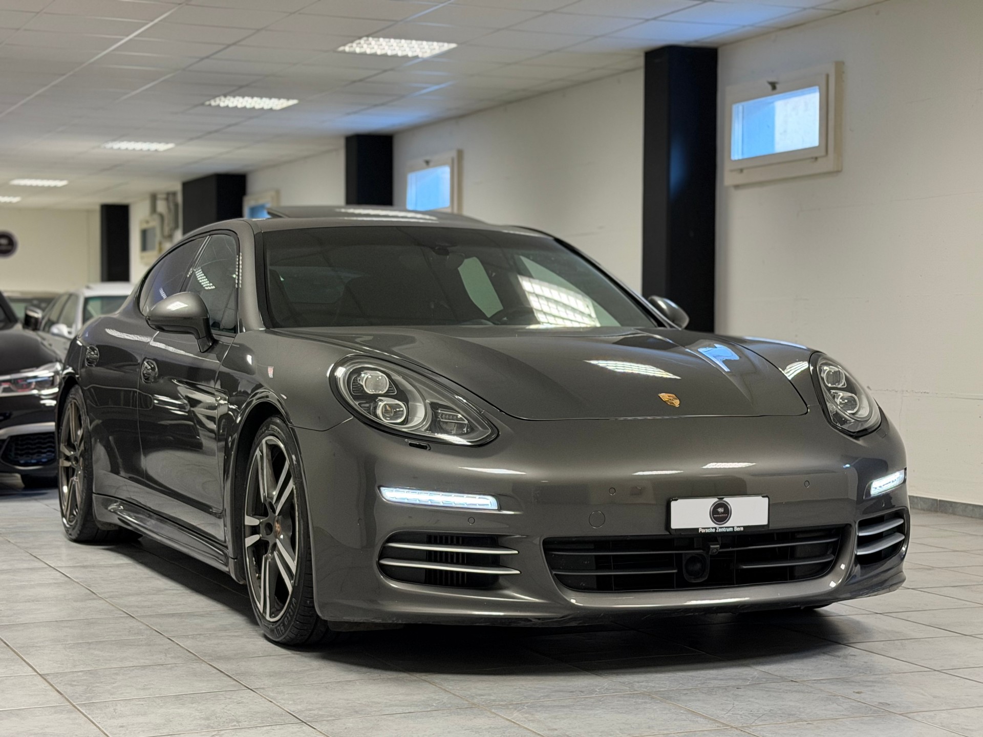 PORSCHE Panamera 4S 3.0 PDK-image-5