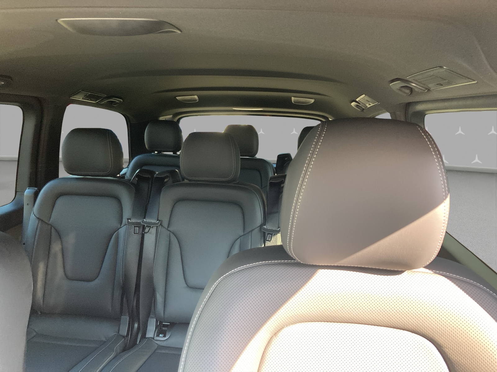 MERCEDES-BENZ V 300 d lang 4Matic Swiss Edition 9G-Tronic-image-8