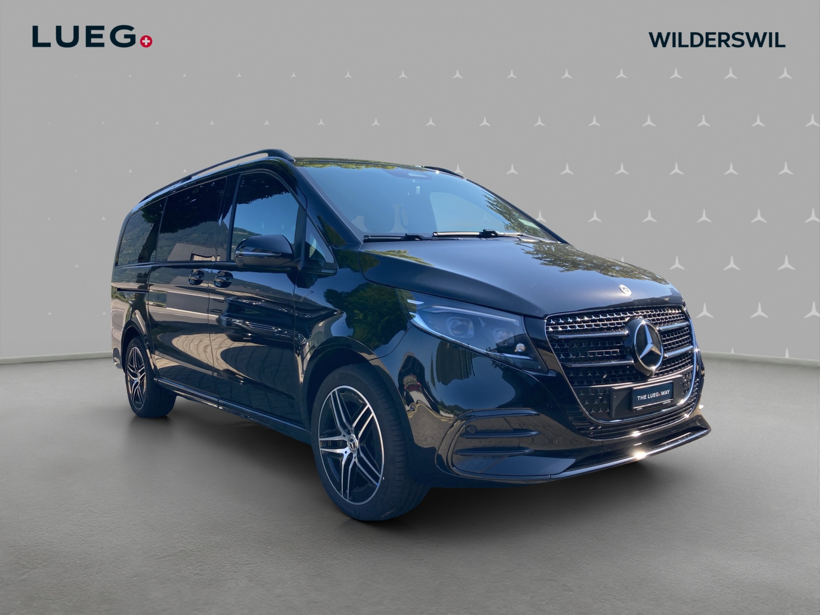 MERCEDES-BENZ V 300 d lang 4Matic Swiss Edition 9G-Tronic-image-4